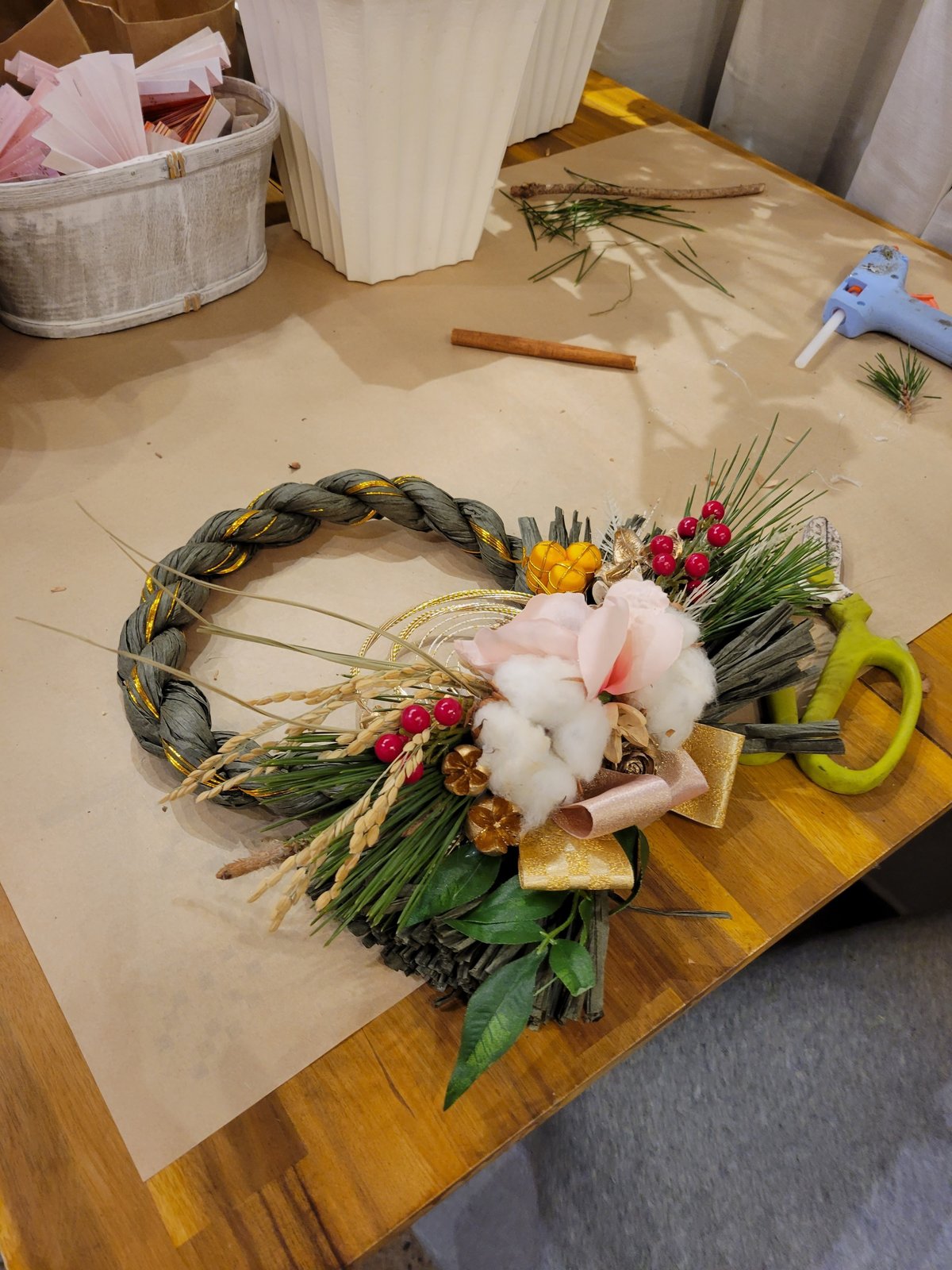 お正月飾り手作り フラワーレッスンお正月飾り 花屋の仕事