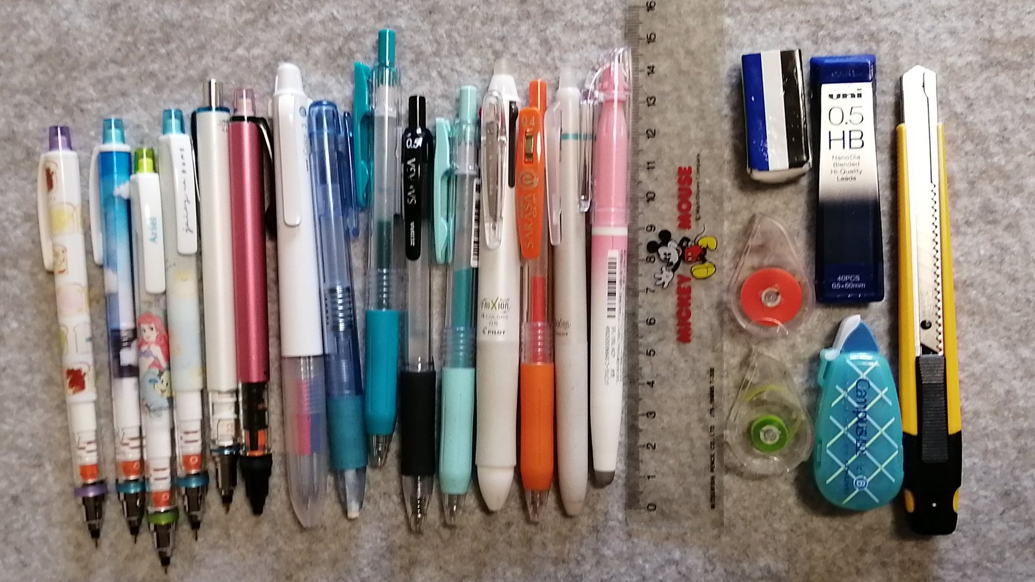 私の筆箱紹介 -カラーシャーペンが好き-｜鈴音