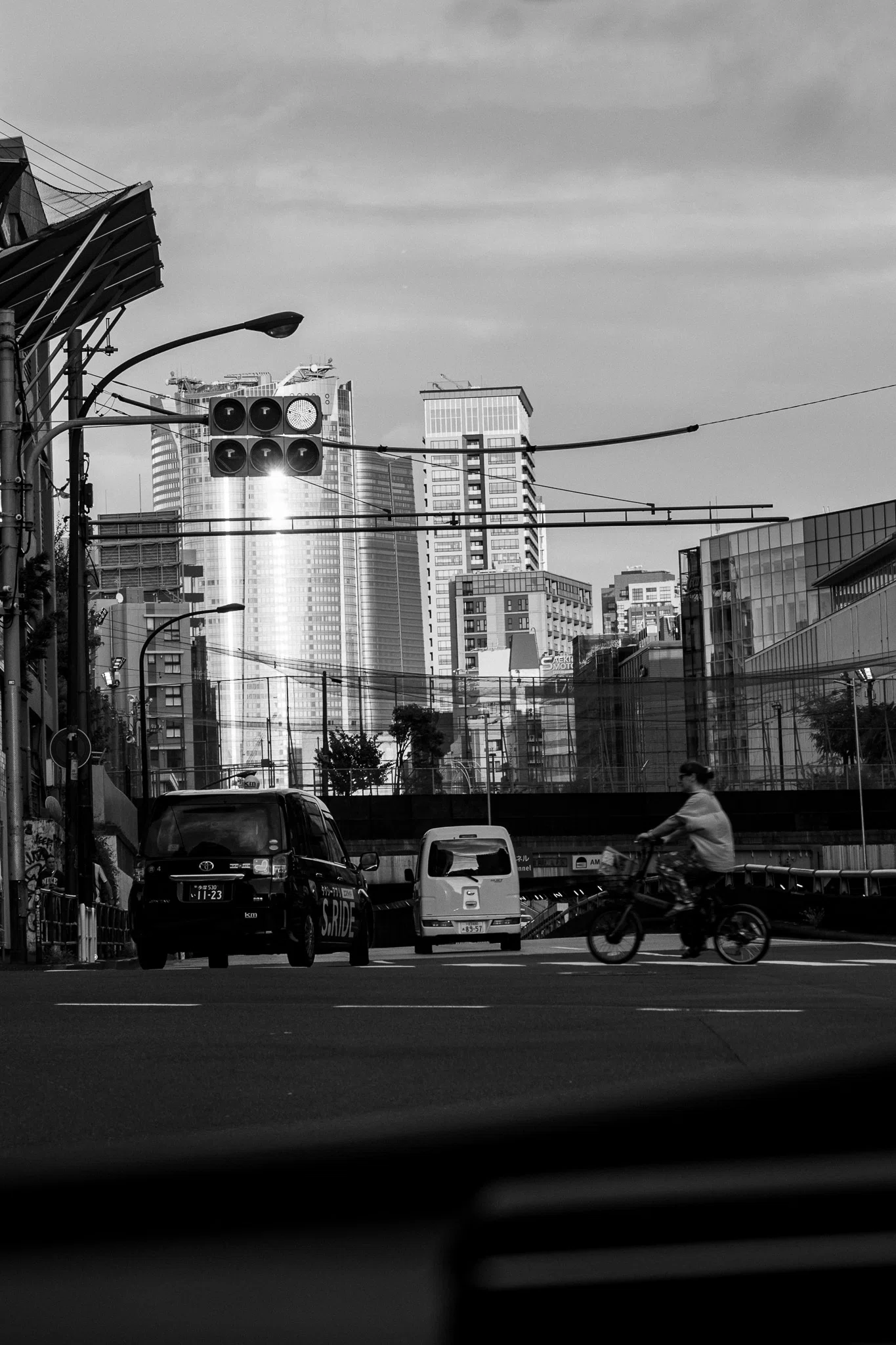 助手席の小さな森山大道｜セバス（Sebastian Photography）