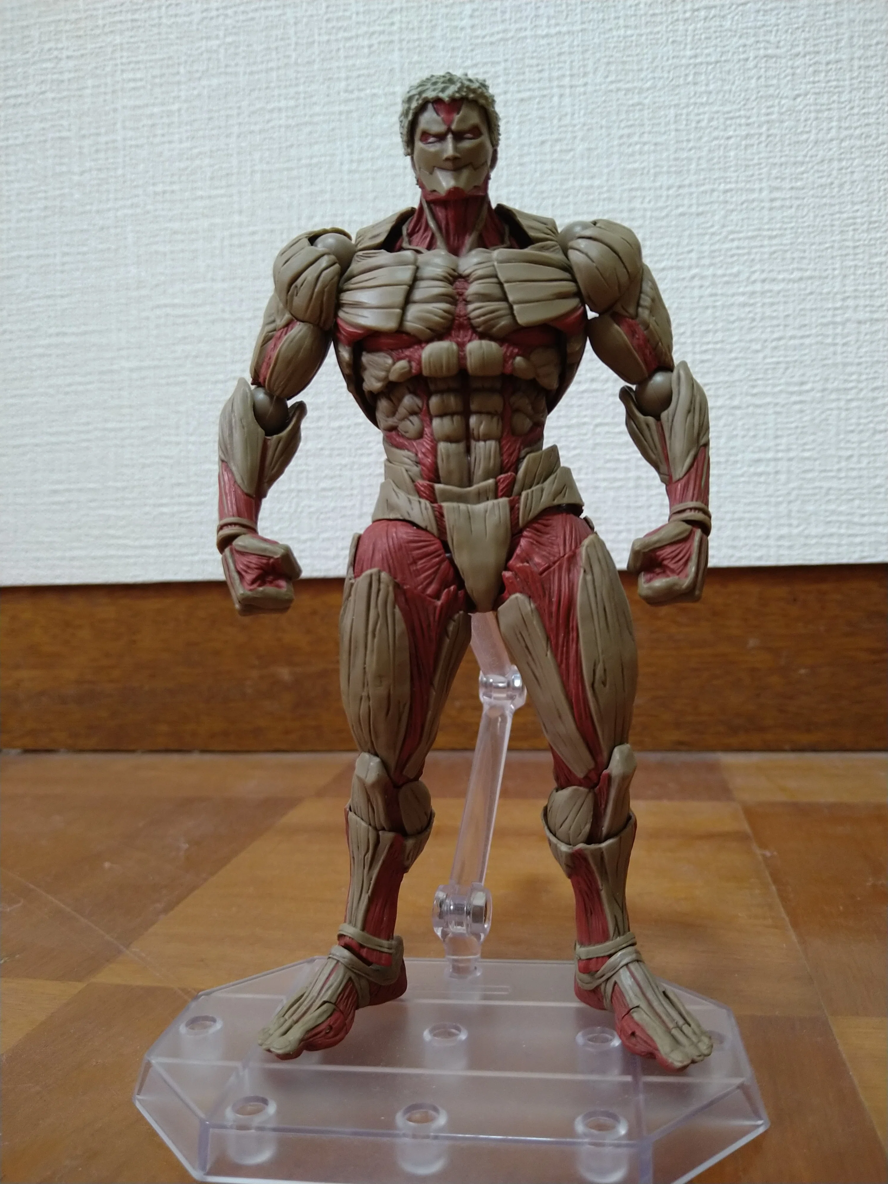リボルテック アメイジングヤマグチ 鎧の巨人レビュー！｜ブクたにの