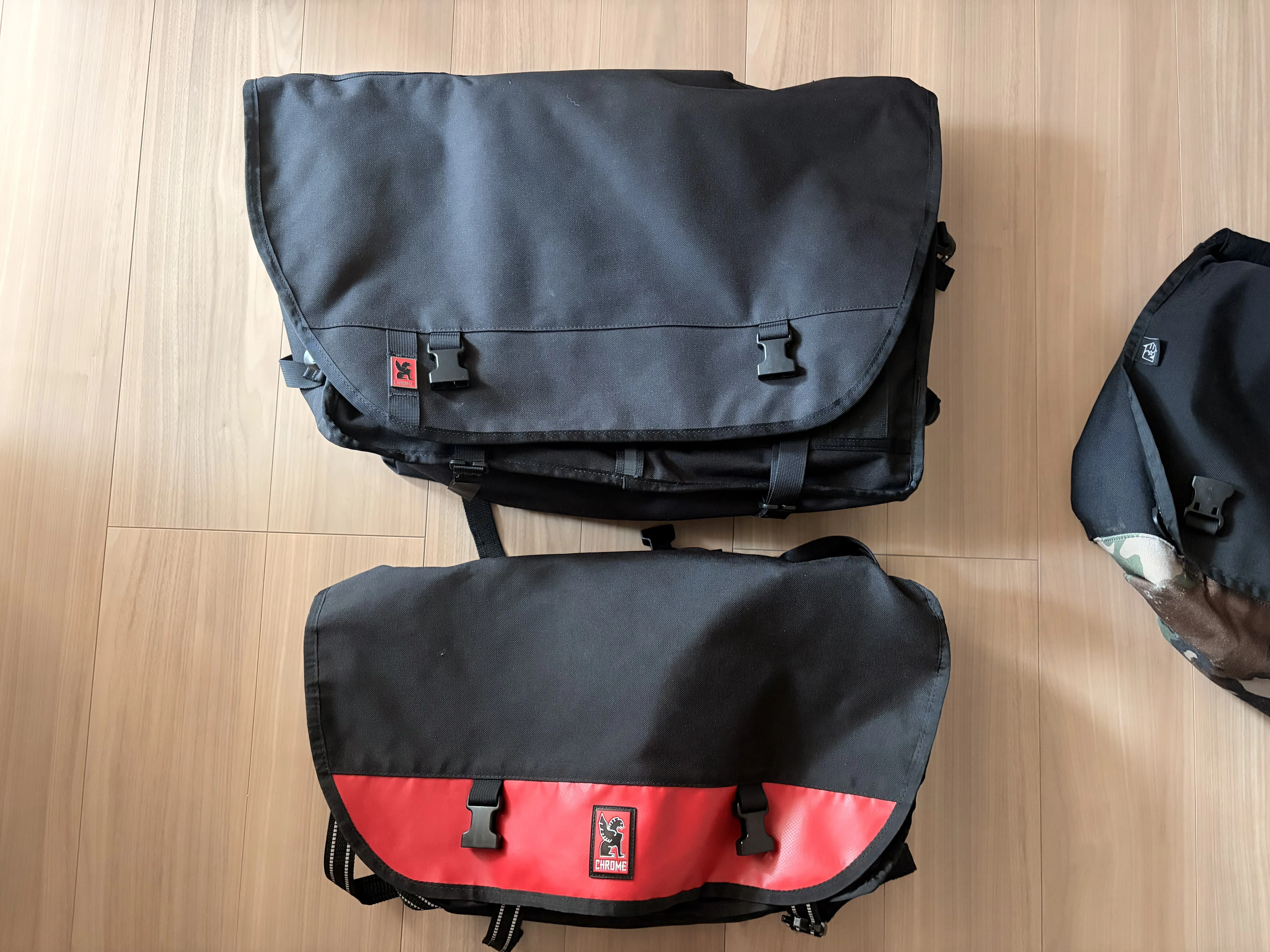 Obsessed with Messenger Bags｜komorebi_94