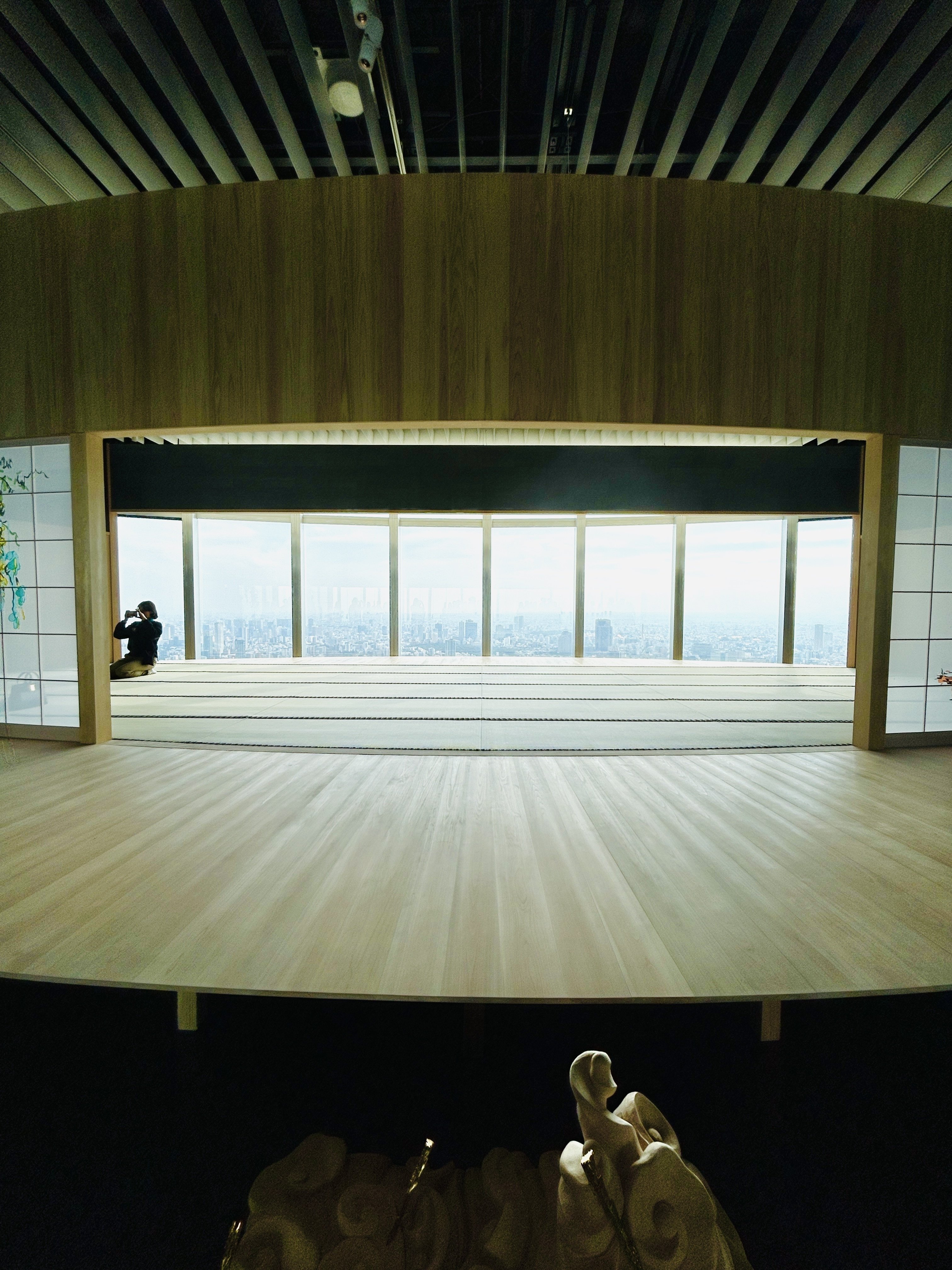 CHANELが“無料”で教えた、贅沢の本質 ｜ la Galerie du 19M Tokyo｜mi