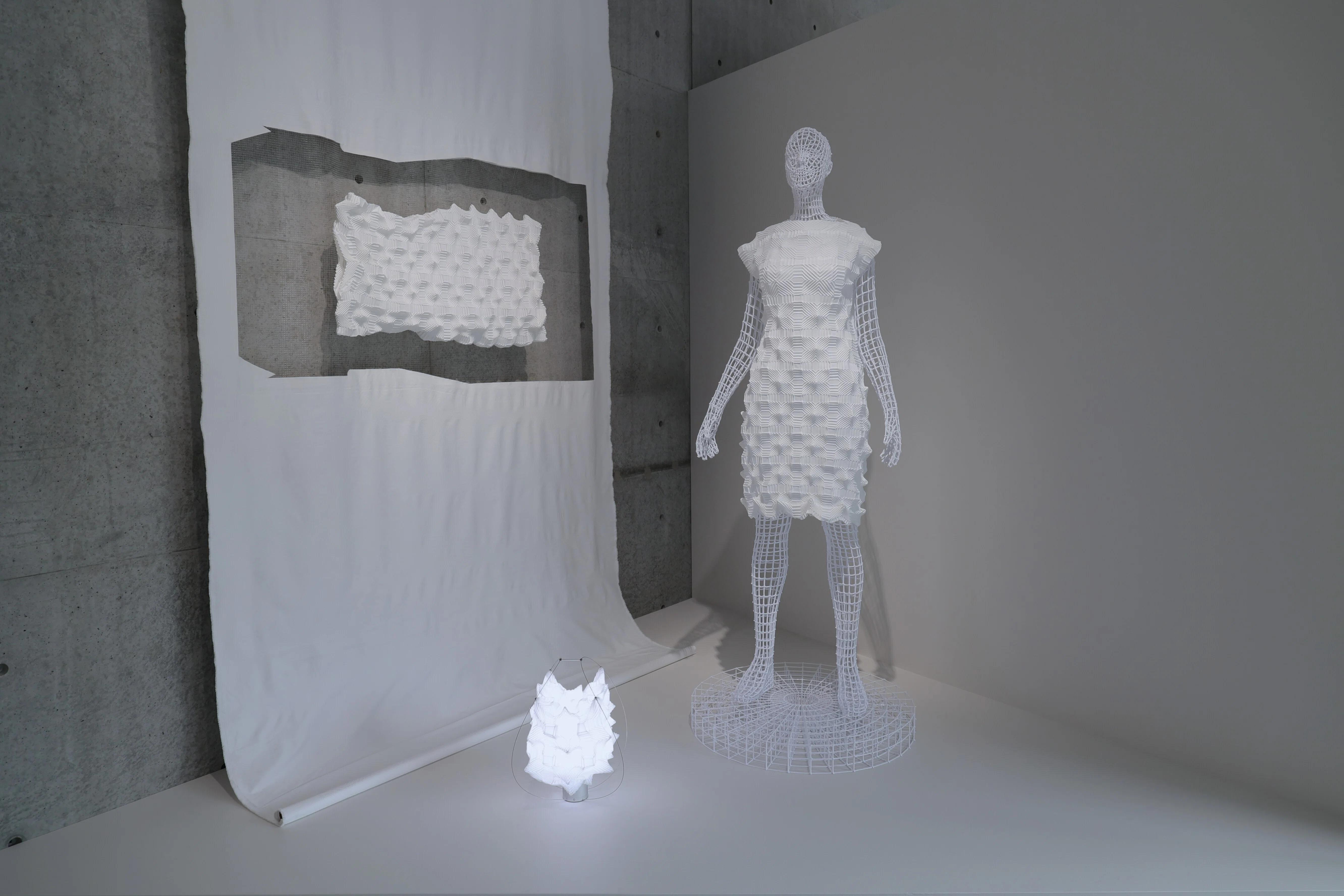 光が纏う「1枚の布」-TYPE-XIII Atelier Oï projectby A-POC ABLE