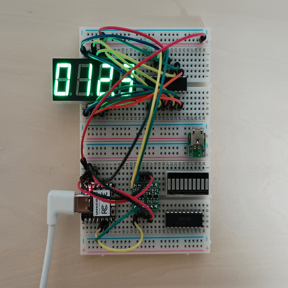 Seeed XIAO RP2040でTM1637を制御するのにちょっと苦戦した話｜逐電吉之介