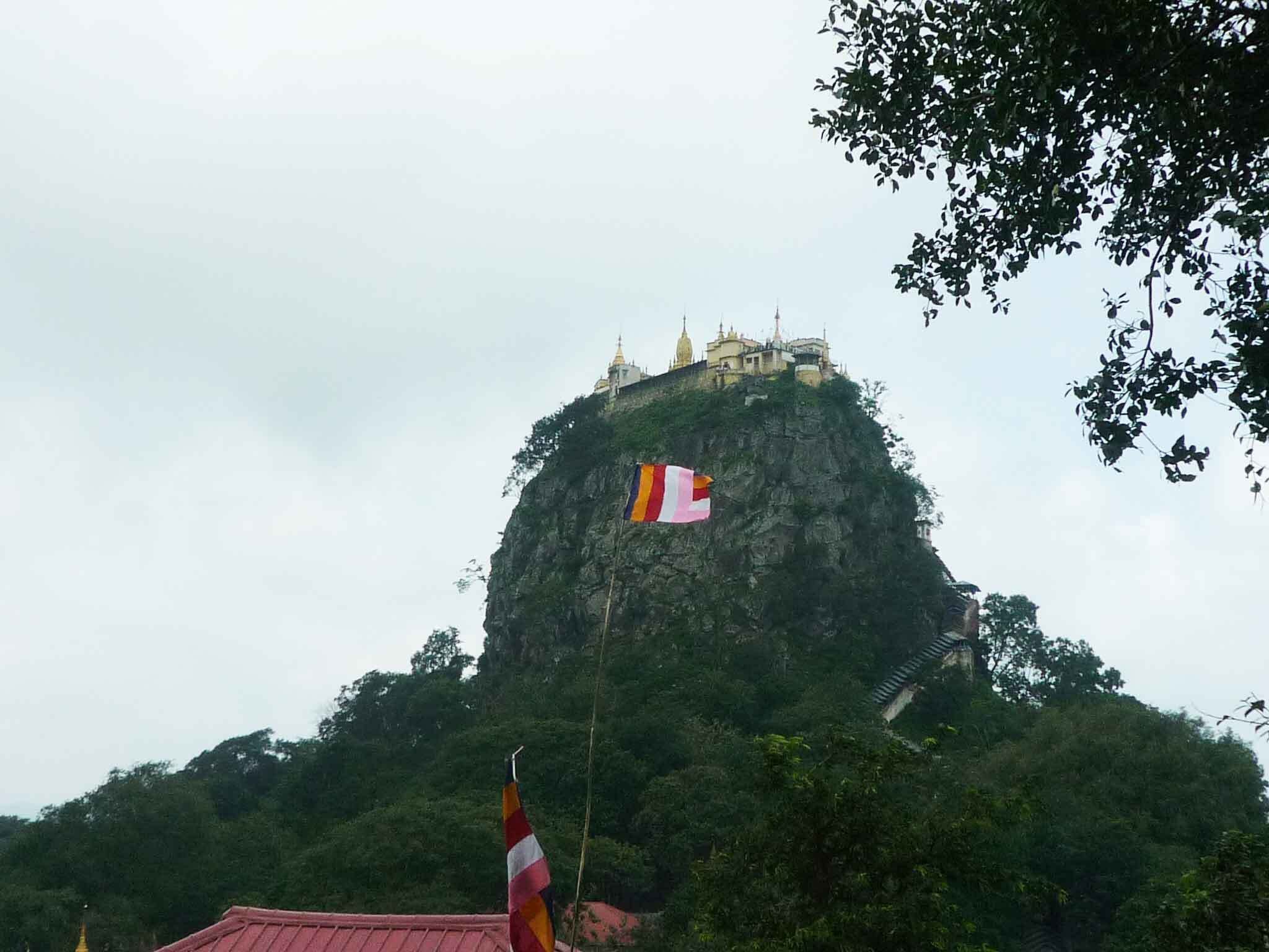 ポッパ山とボーミンガウン——ミャンマーのナッ信仰を歩く【海外での記憶