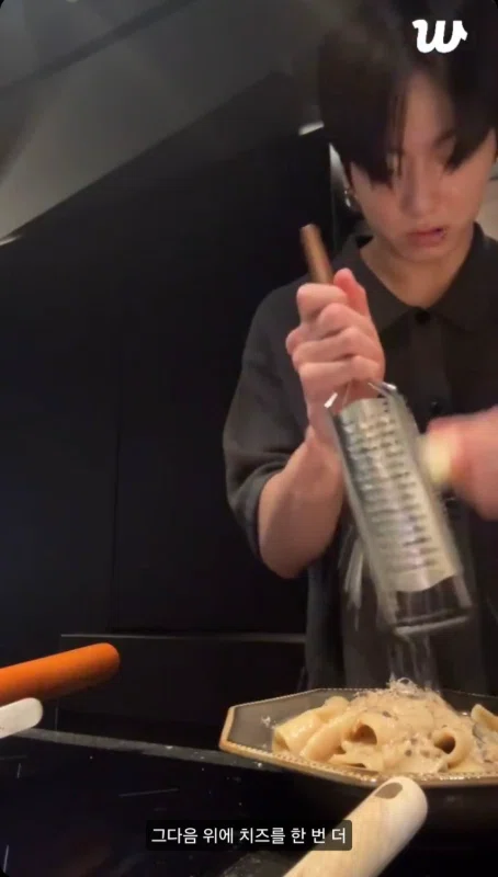 BTSジョングク愛用】Weverse LIVEで使ってたお皿＆カトラリーまとめ