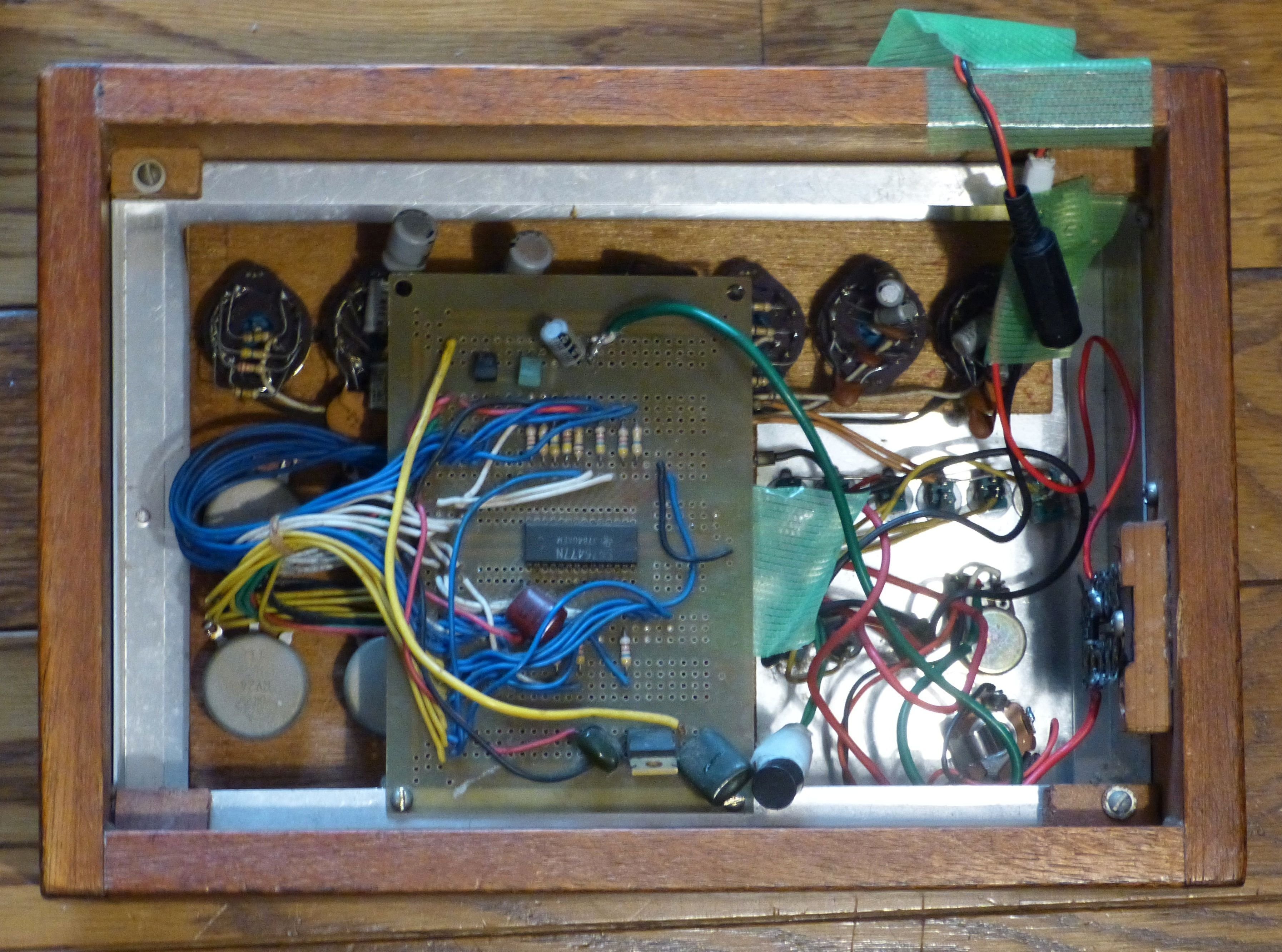 マナーズサウンド　ボイス P10 SN76477サウンドチップを利用したノイズ・シンセサイザー｜尾上祐一