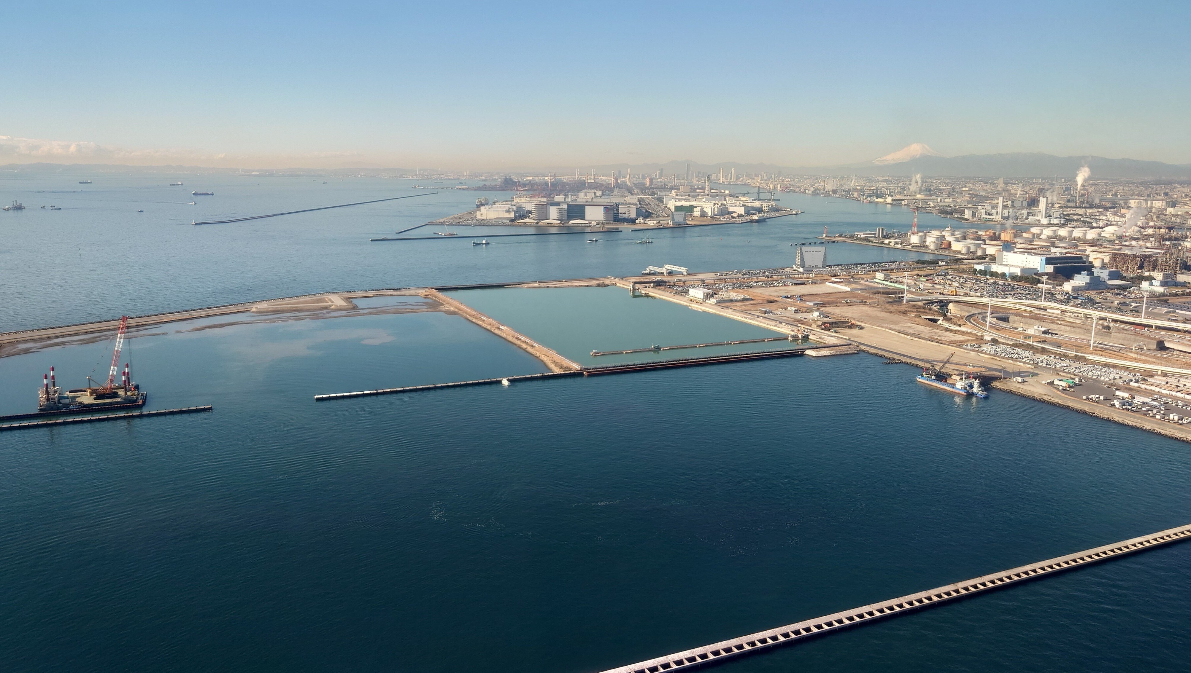 機窓画像コレクション「東京湾越しの富士山」／2025年2月｜菅野ノリヒコ