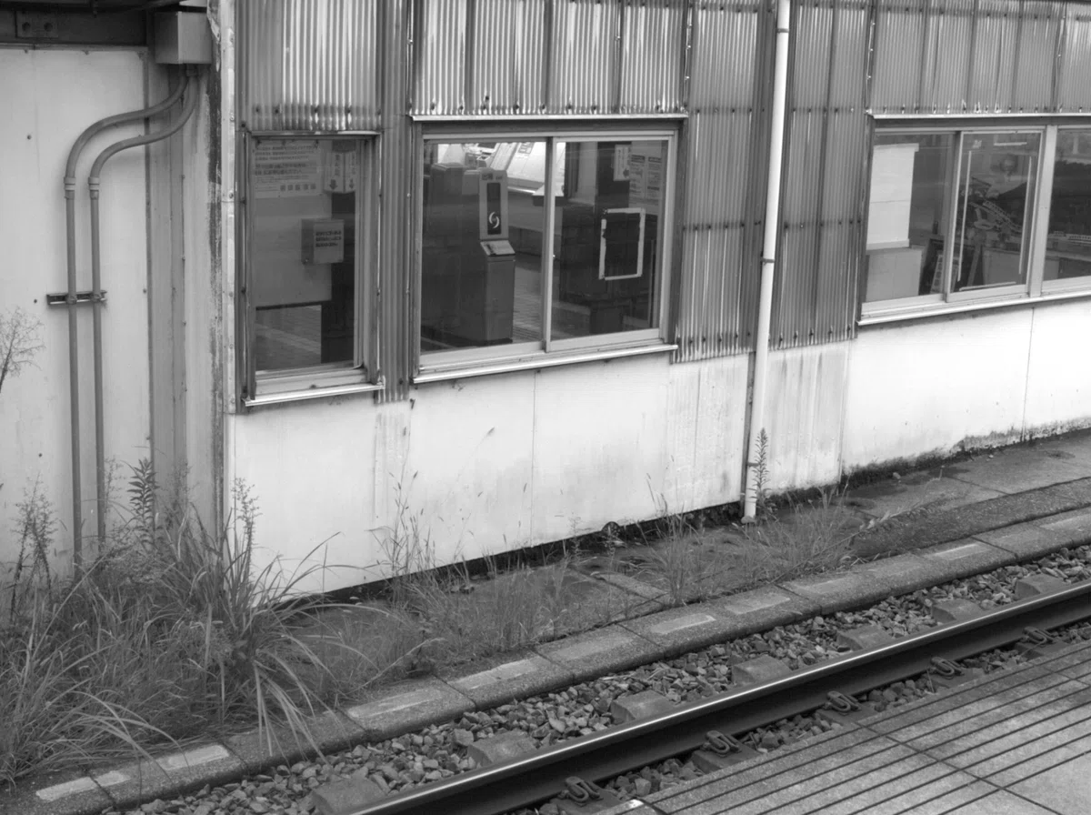 File: Minobu Line, Nishi-Fujinomiya Station, October 2025, Monochrome ...