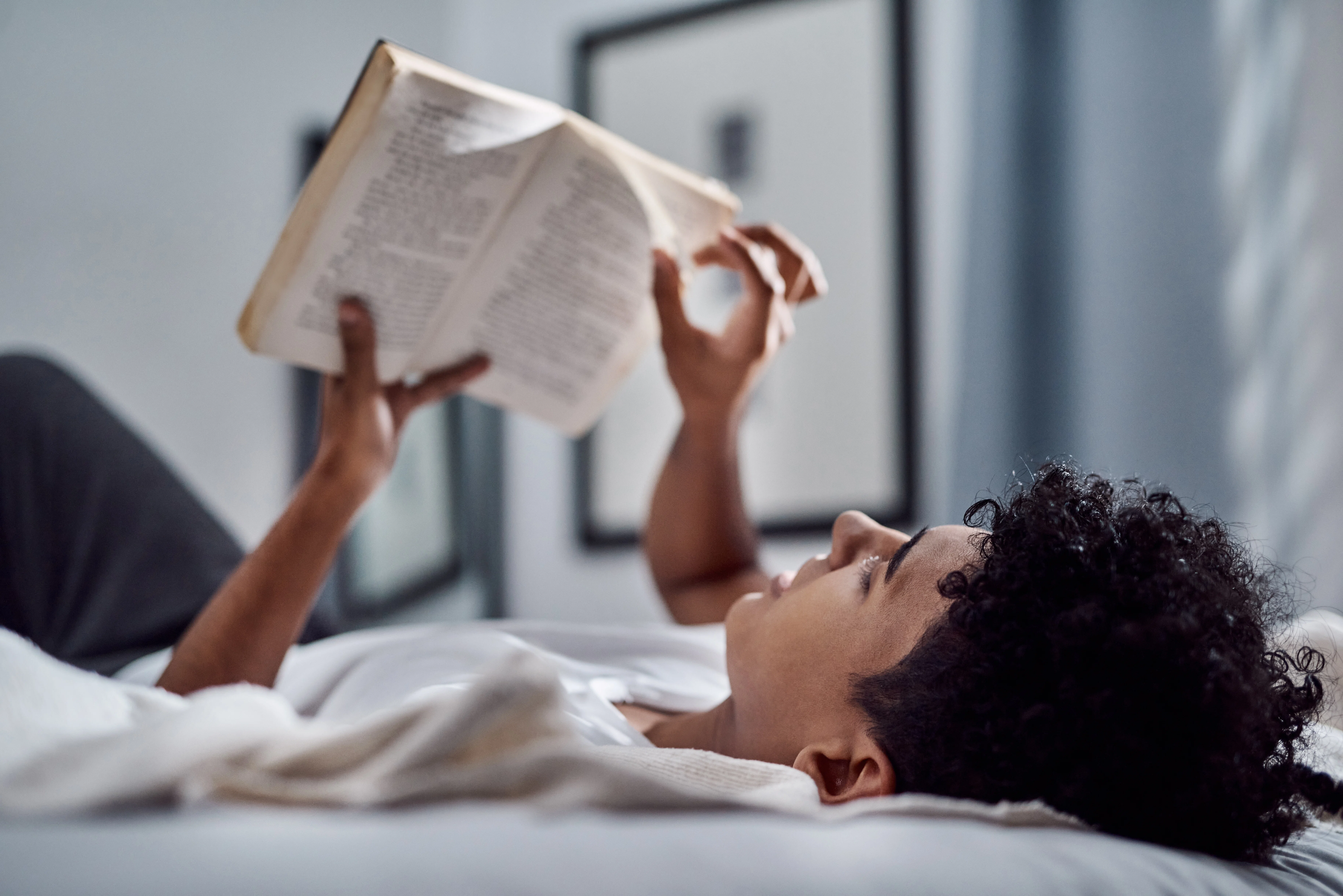 本をよく読む人の「脳」が衰えにくいという科学的根拠｜SUNMARK WEB