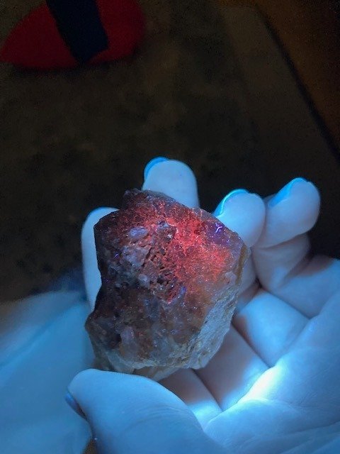 光る石、幻のヒスイ ─ 鉱物採集の旅 ─｜つるまる@つるこ