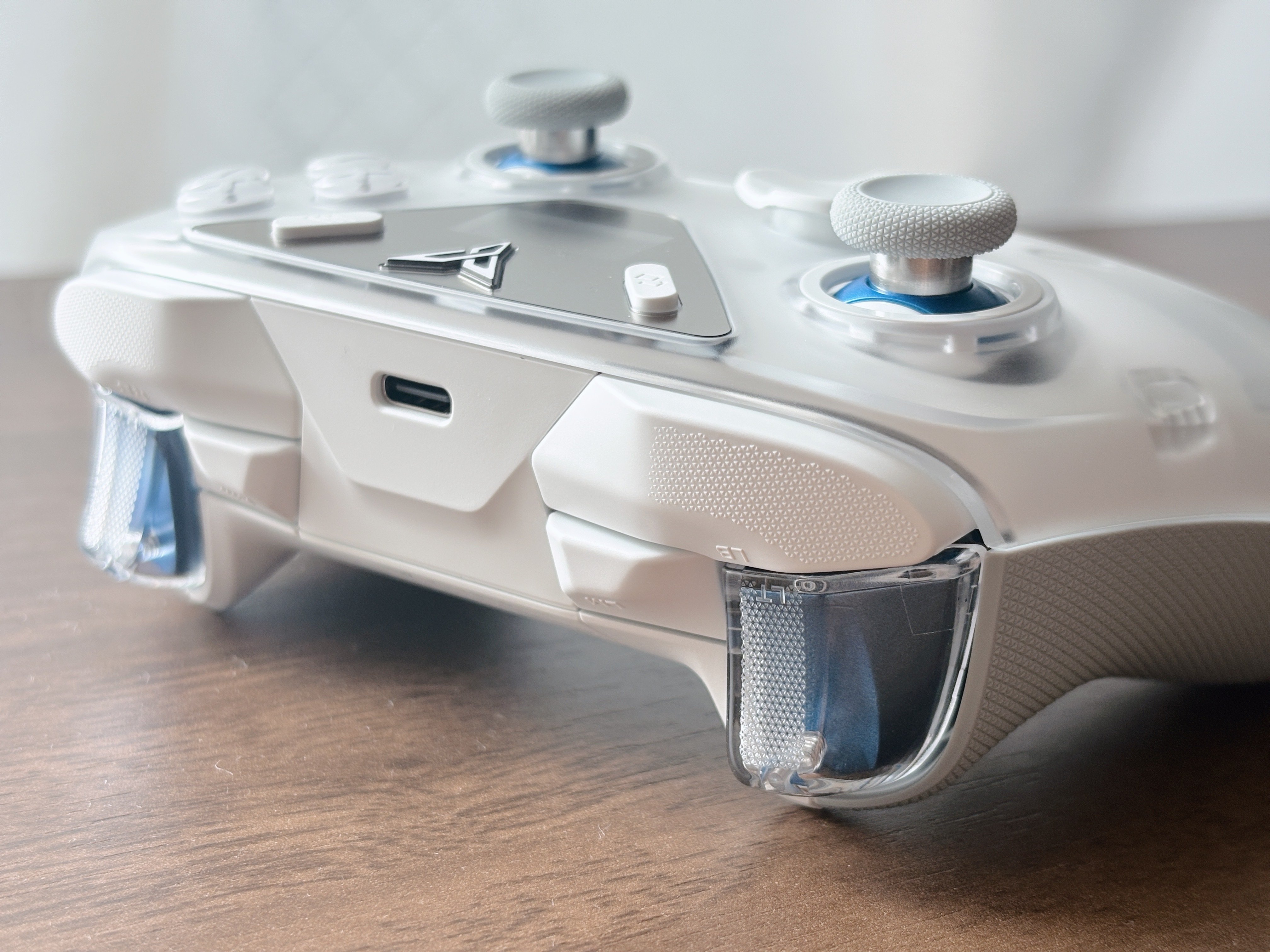 Flydigi APEX 5 レビュー｜Spine