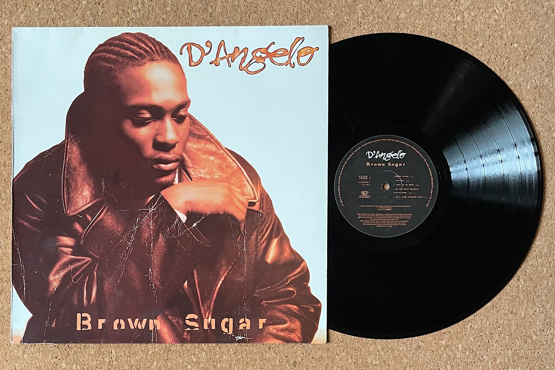 D'Angelo アナログレコード Brown Sugar ディアンジェロ Amazon.co.jp: Brown Sugar: ミュージック