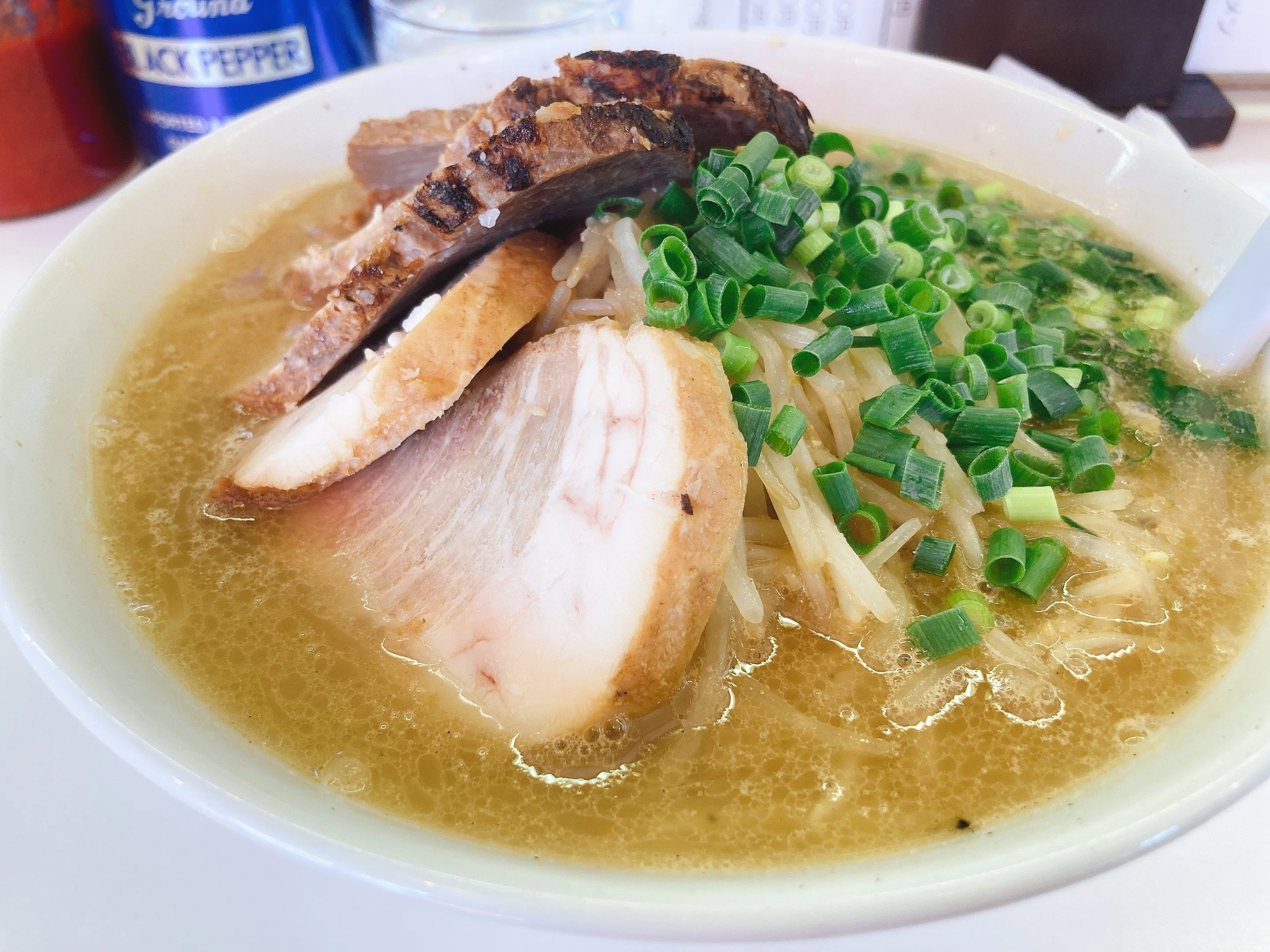 え ぞ っ こ ラーメン