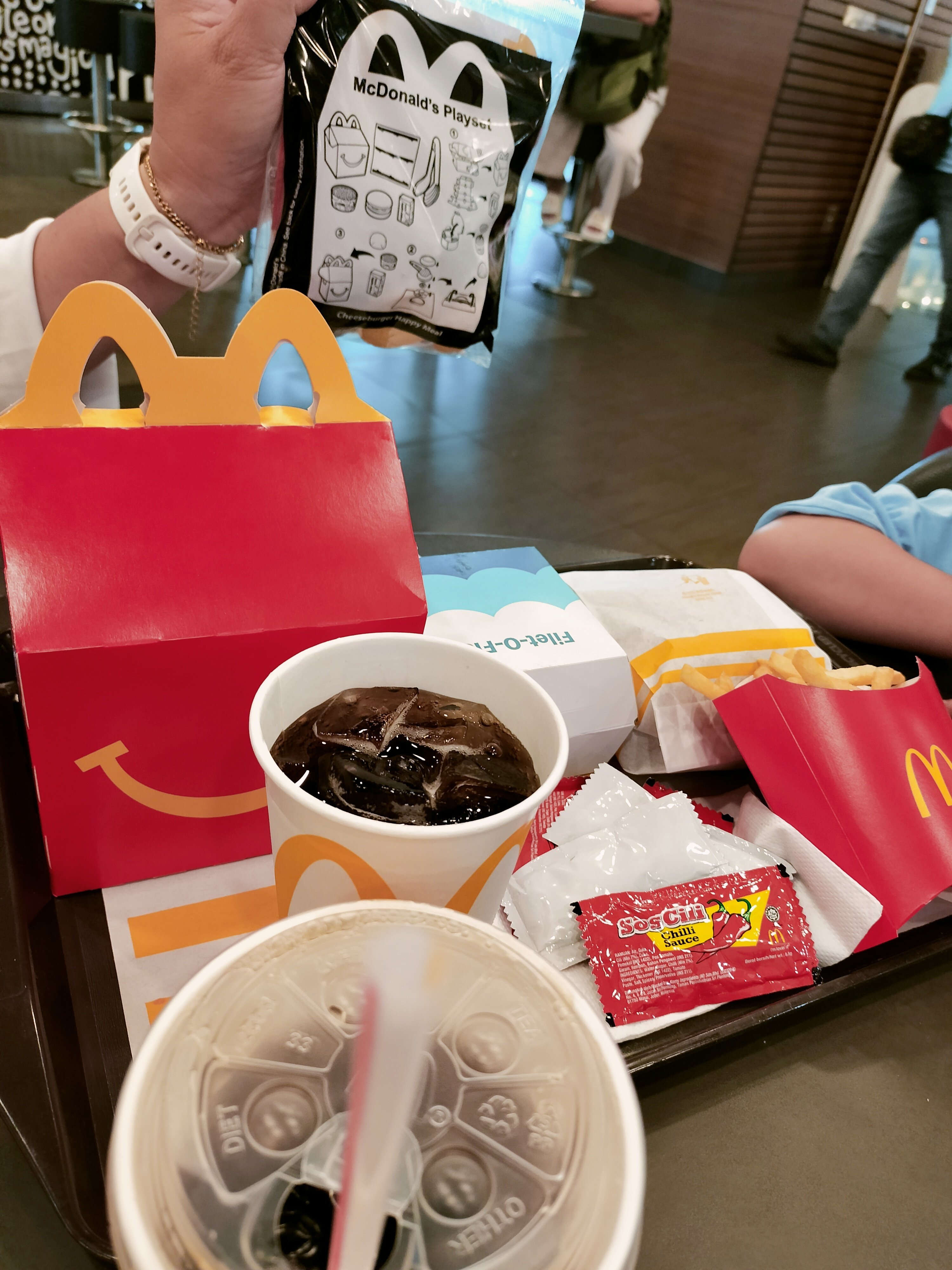 マレーシア7日目〜初マクドナルドⓂ｜マレーシア移住🌈家族生活