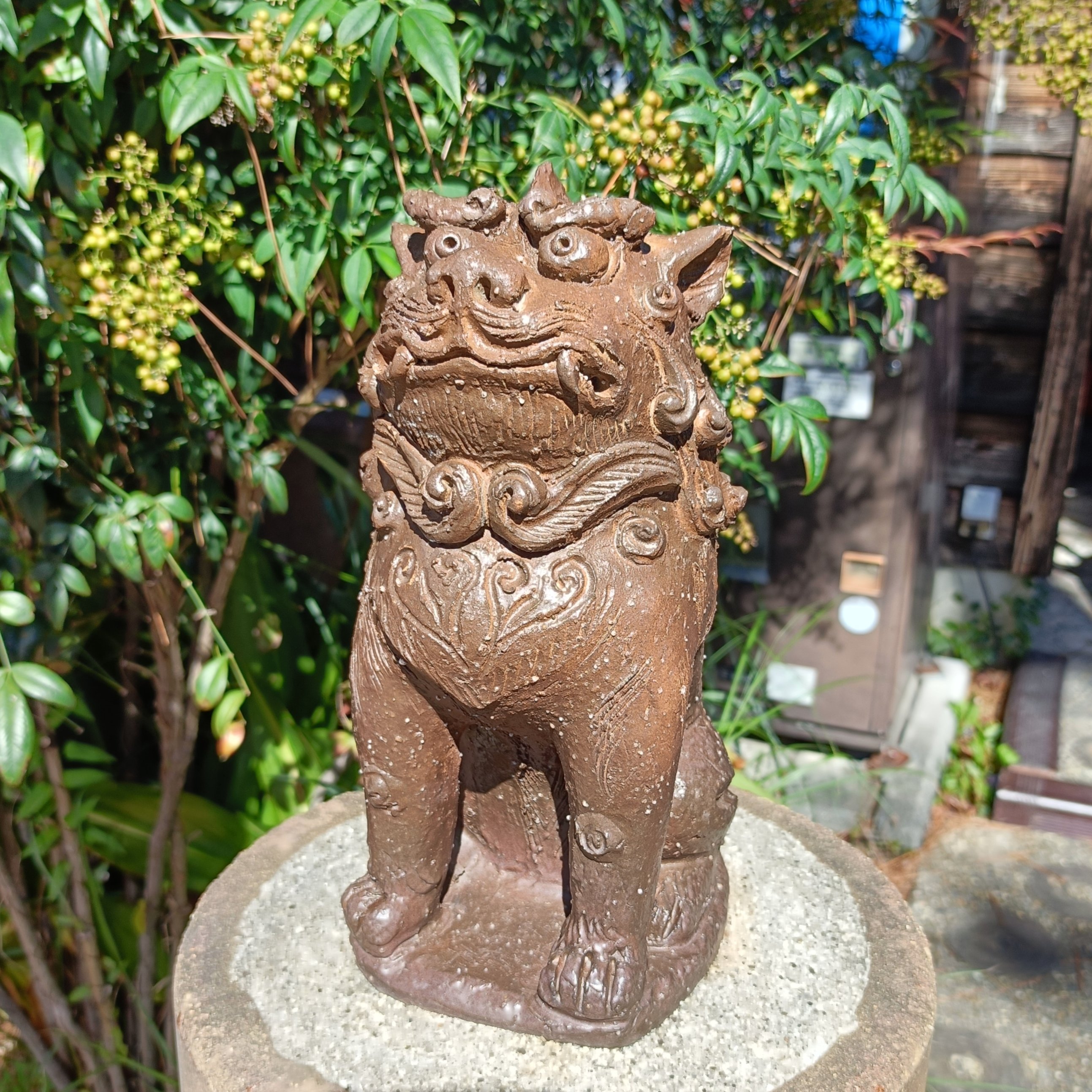 常滑焼の散歩道で出会った、獅子の急須｜よーこ@アラフォー女ひとり旅