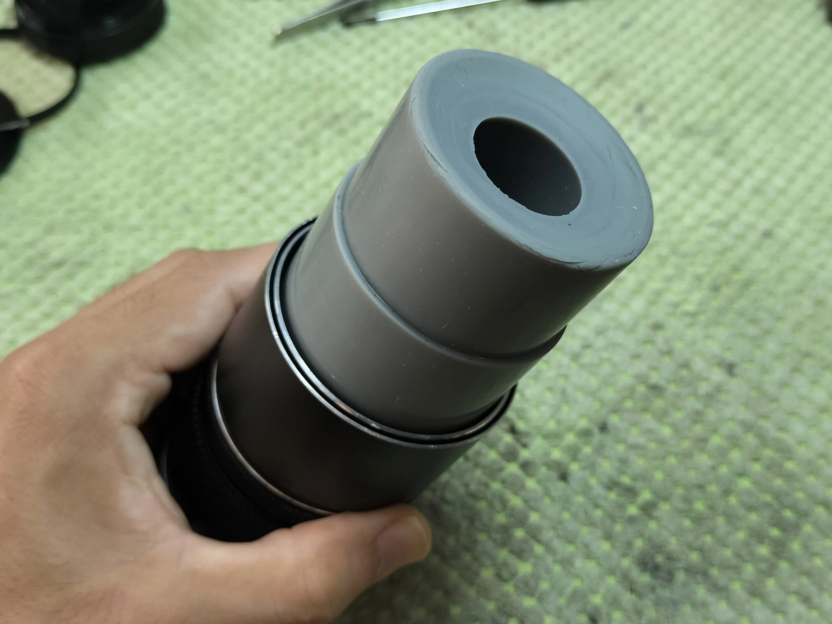 オリンパス OM-SYSTEM 135mm F/2.8の分解｜フィルムカメラ修理のアクア