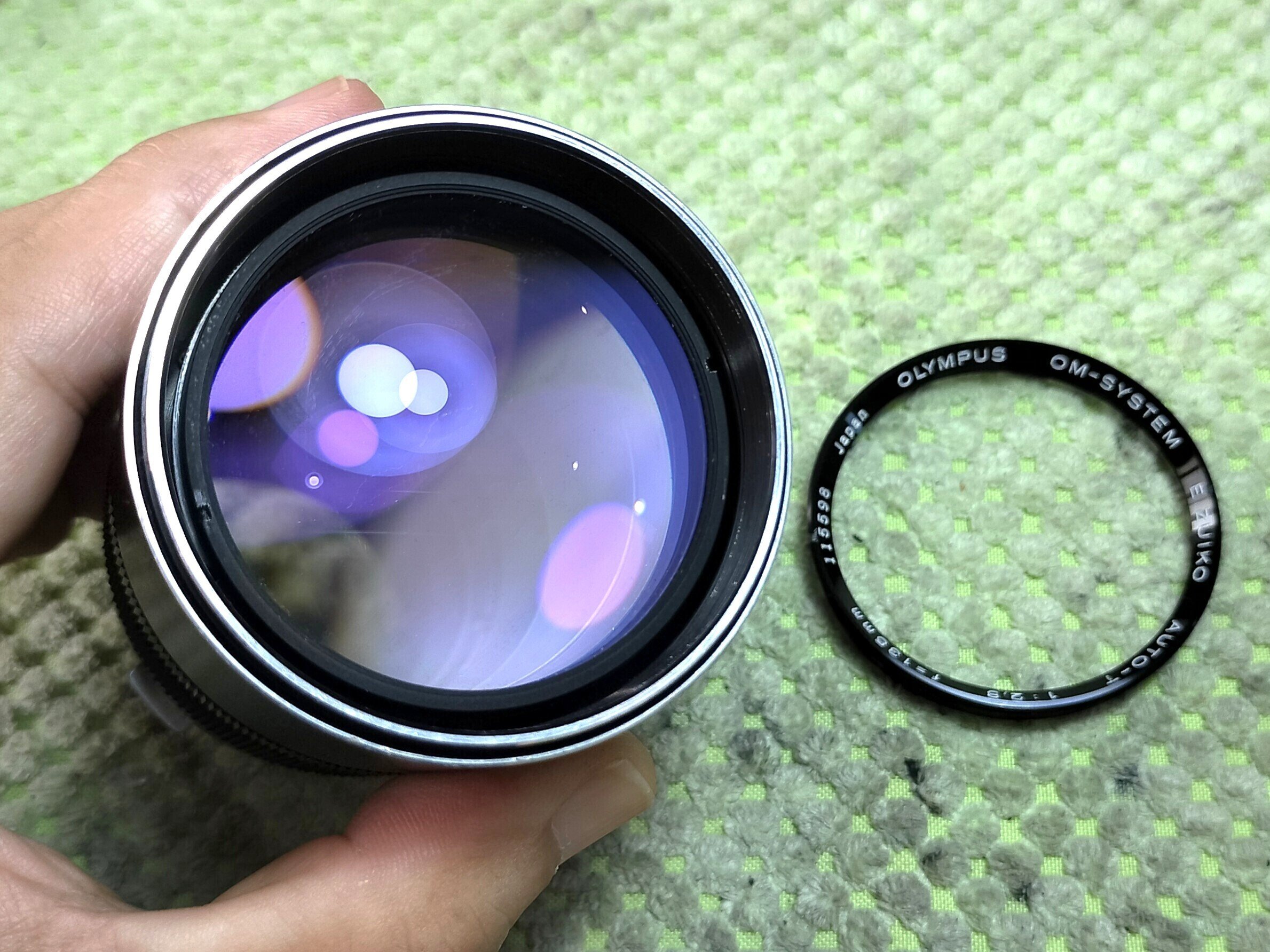 オリンパス OM-SYSTEM 135mm F/2.8の分解｜フィルムカメラ修理のアクア