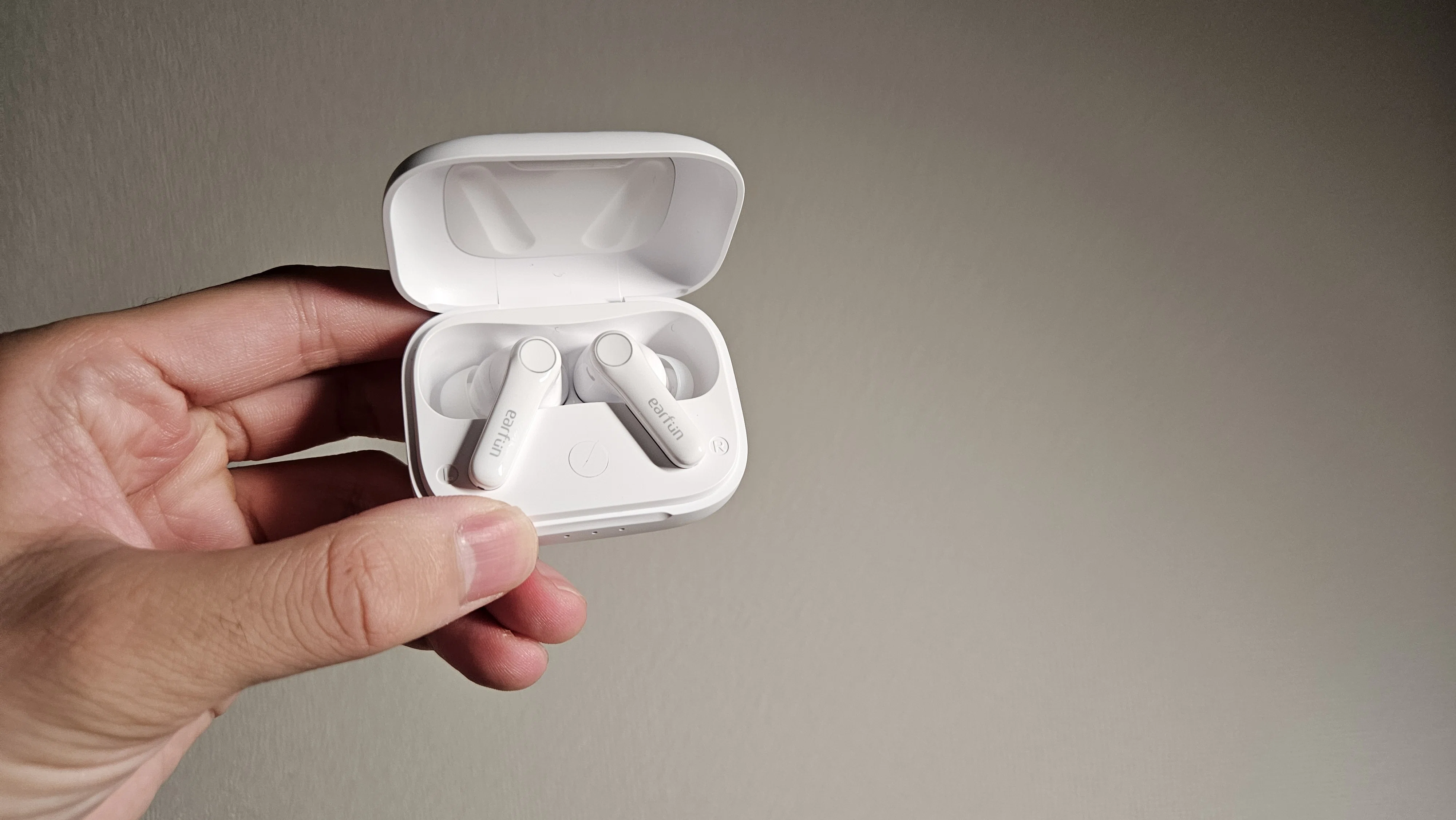 ワイヤレスイヤホン探しに疲れた人へ、これが無難かも【EarFun Air Pro