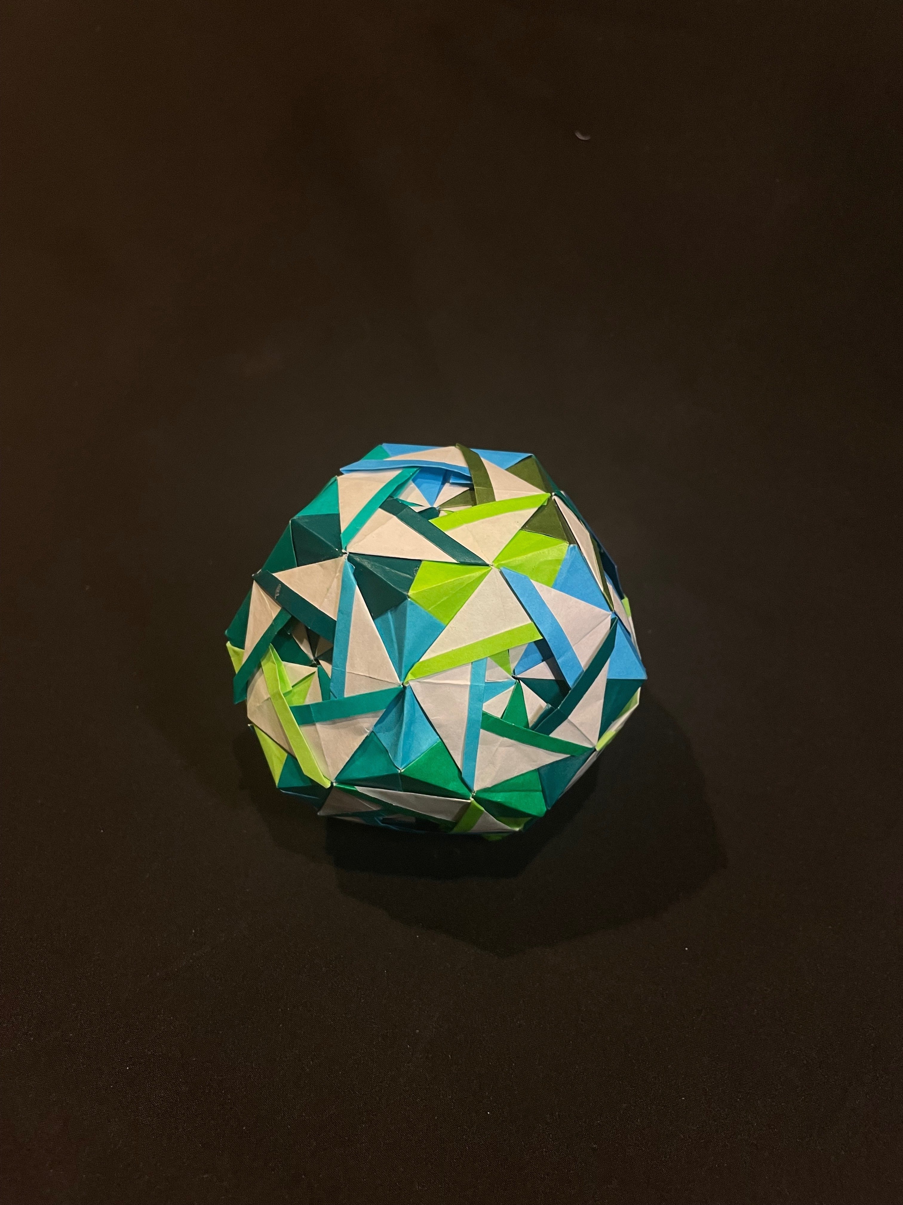 世界が驚いた日本の折り紙｜高校生、旅の途中