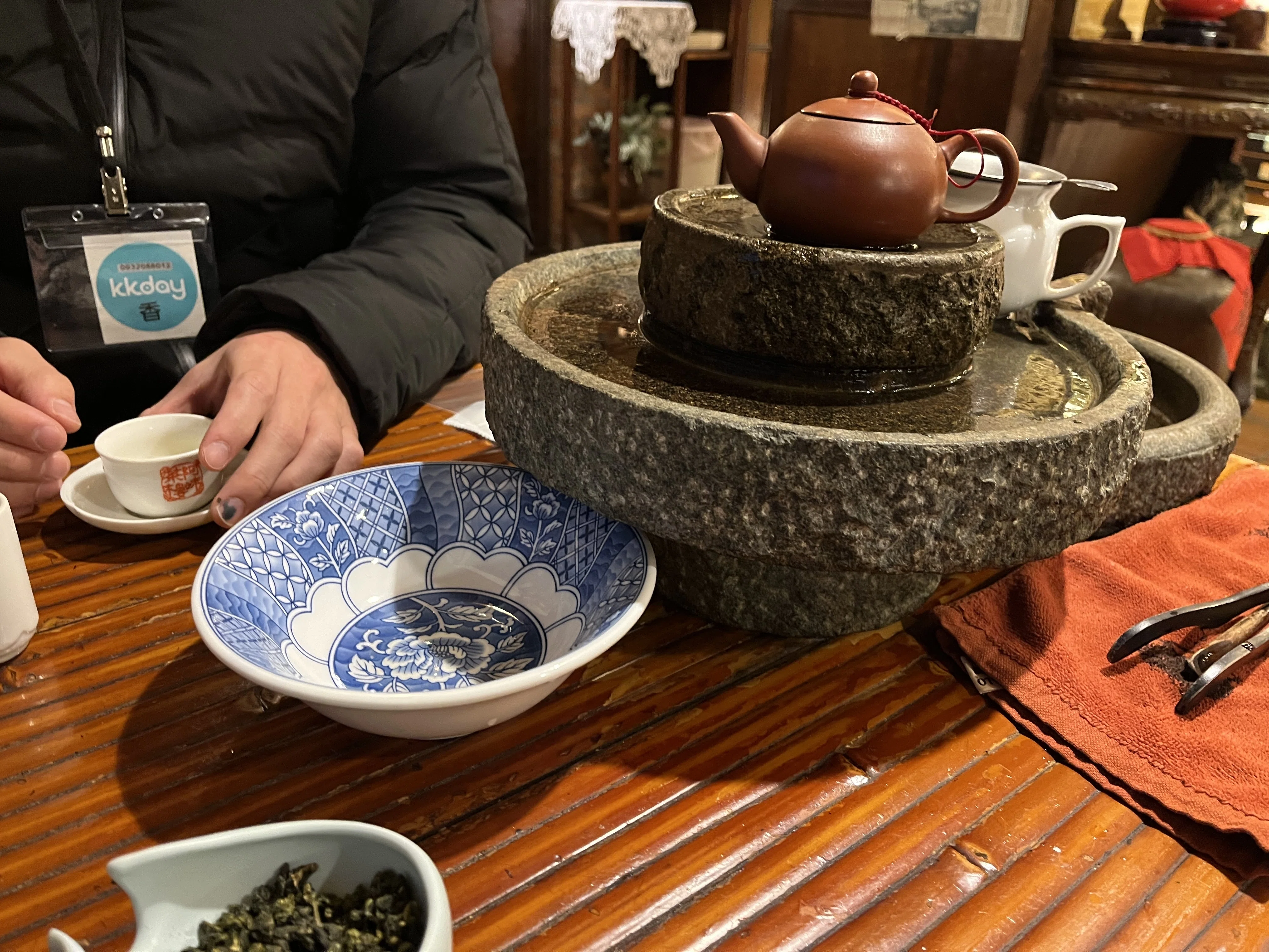台湾編】その⑥ 九份老街で散策＆お茶体験！｜しらす@イラスト旅行女子