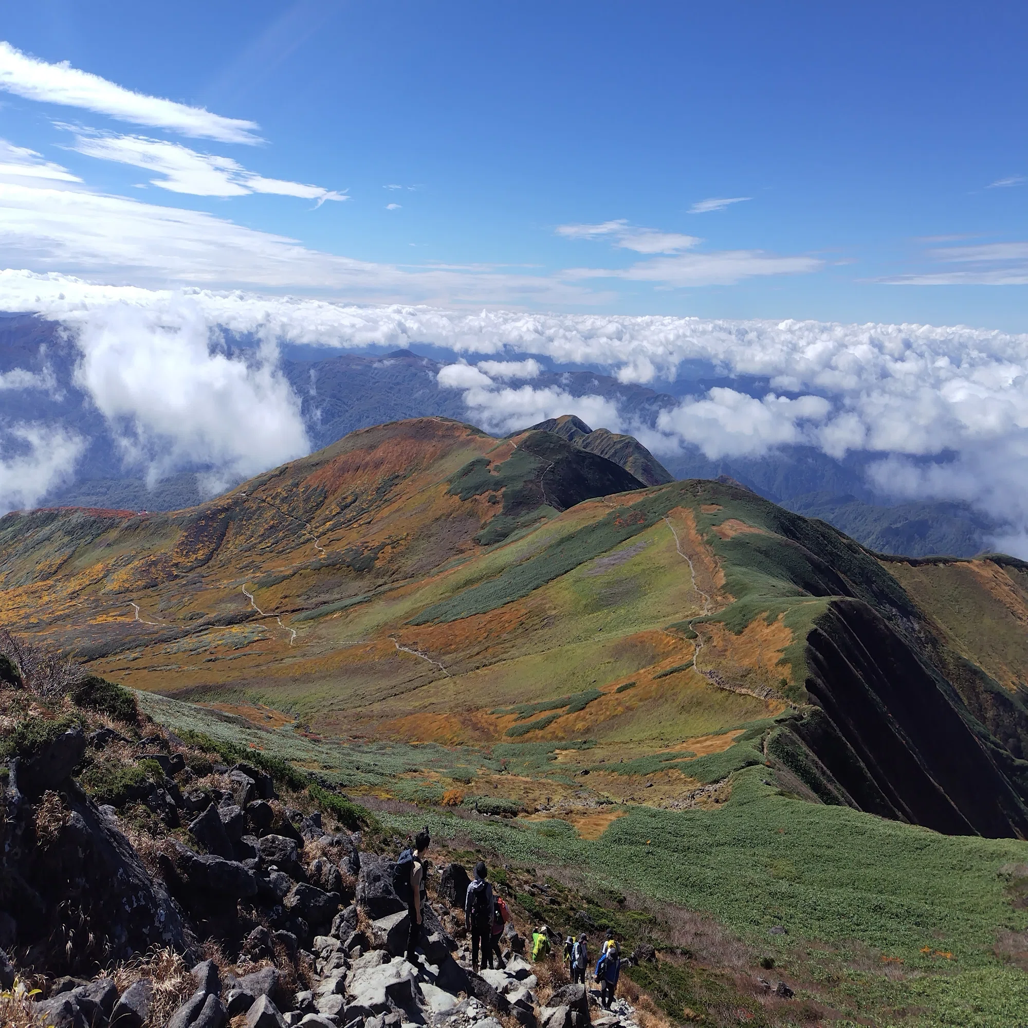 Mt. Gassan] A Twice-Made Wish, Fulfilled in Brocade Autumn—The 
