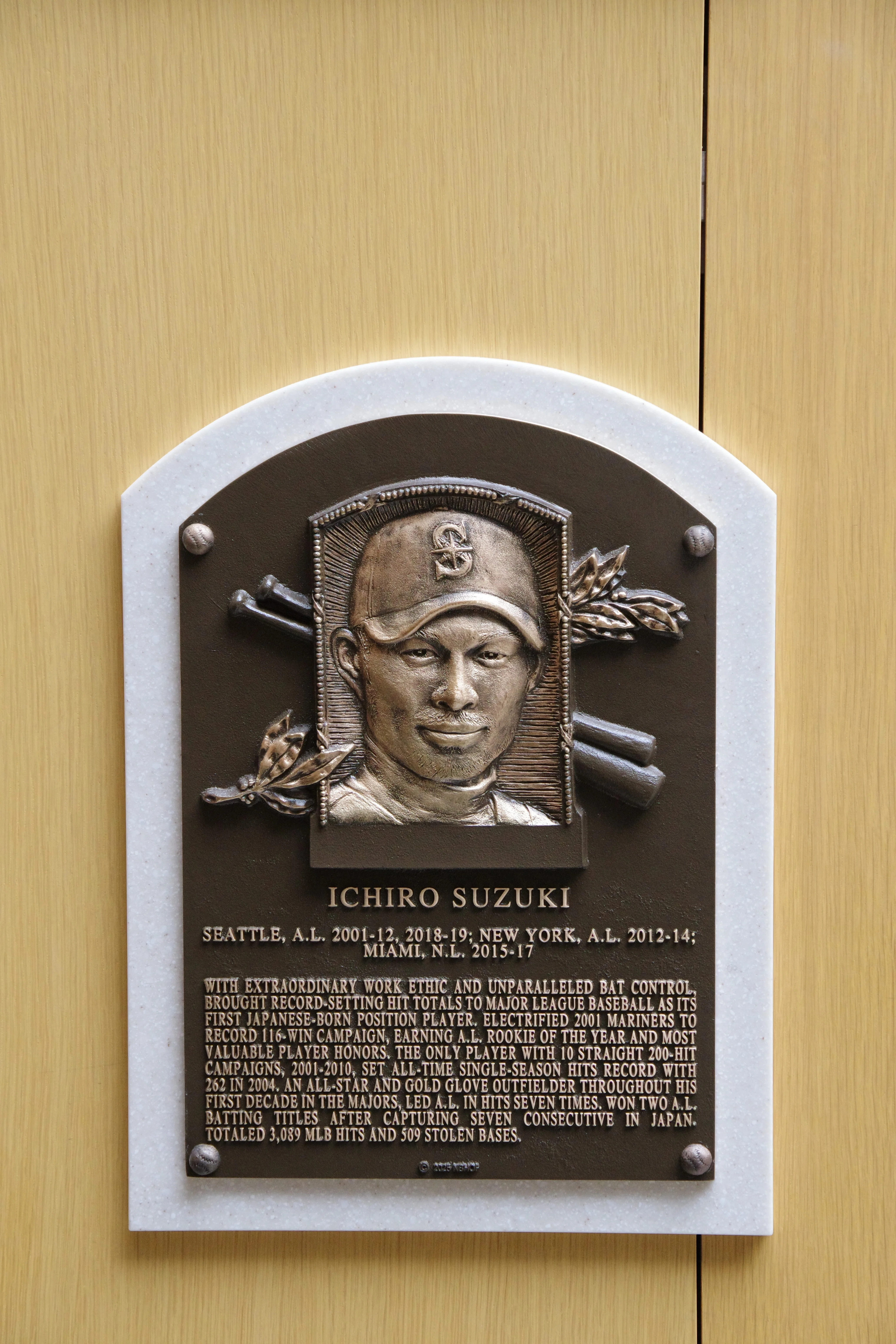 アメリカ野球殿堂博物館で日米の野球の歴史とイチローの偉業をたどる