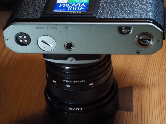 カメラ沼の深淵」 Nikon FM2/T ｜saphirinus