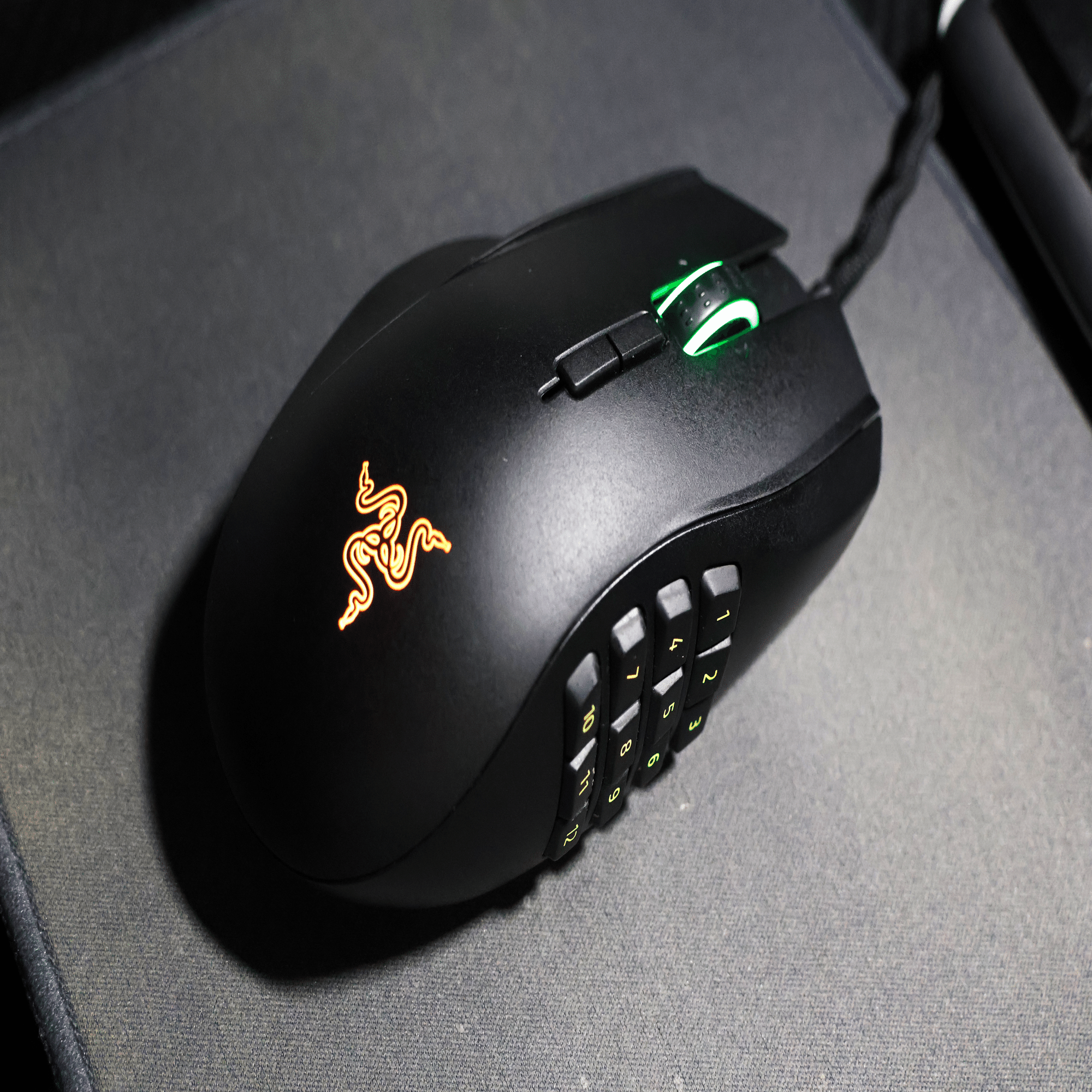19個もボタンがある左手用マウスを買ってみた話【Razer Naga Left