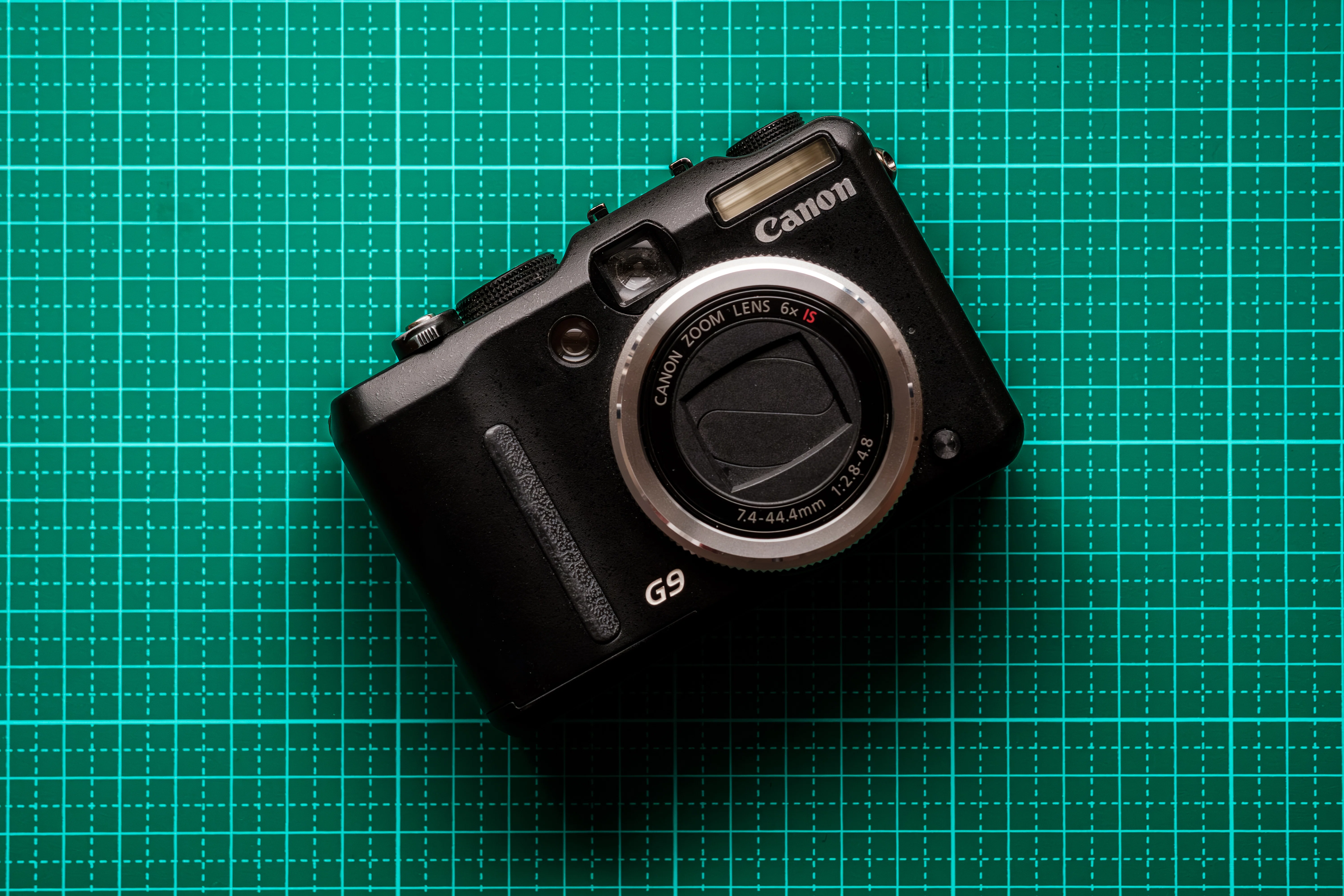 オ*カ様 Canon Powershot G9 (ジャンク品)純正アクセサリーセ 【公式通販】