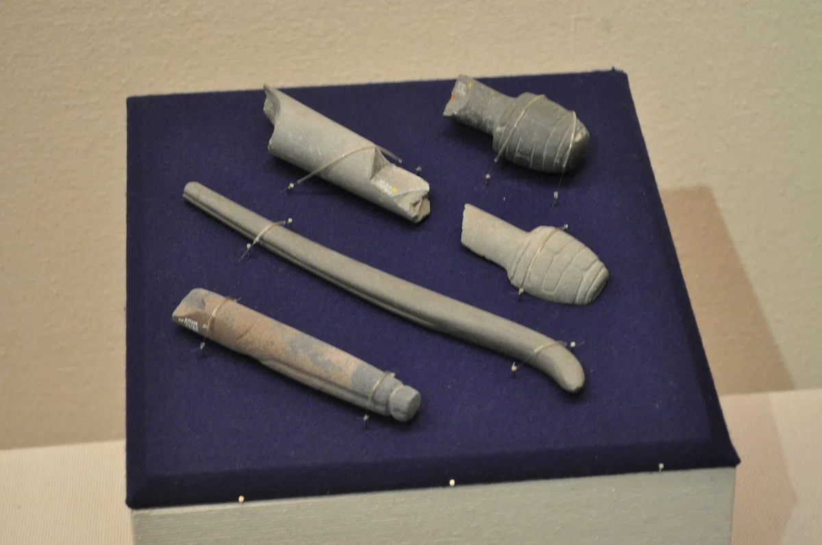 縄文の蛇行石剣と古墳時代の蛇行剣|ヒデチャコ