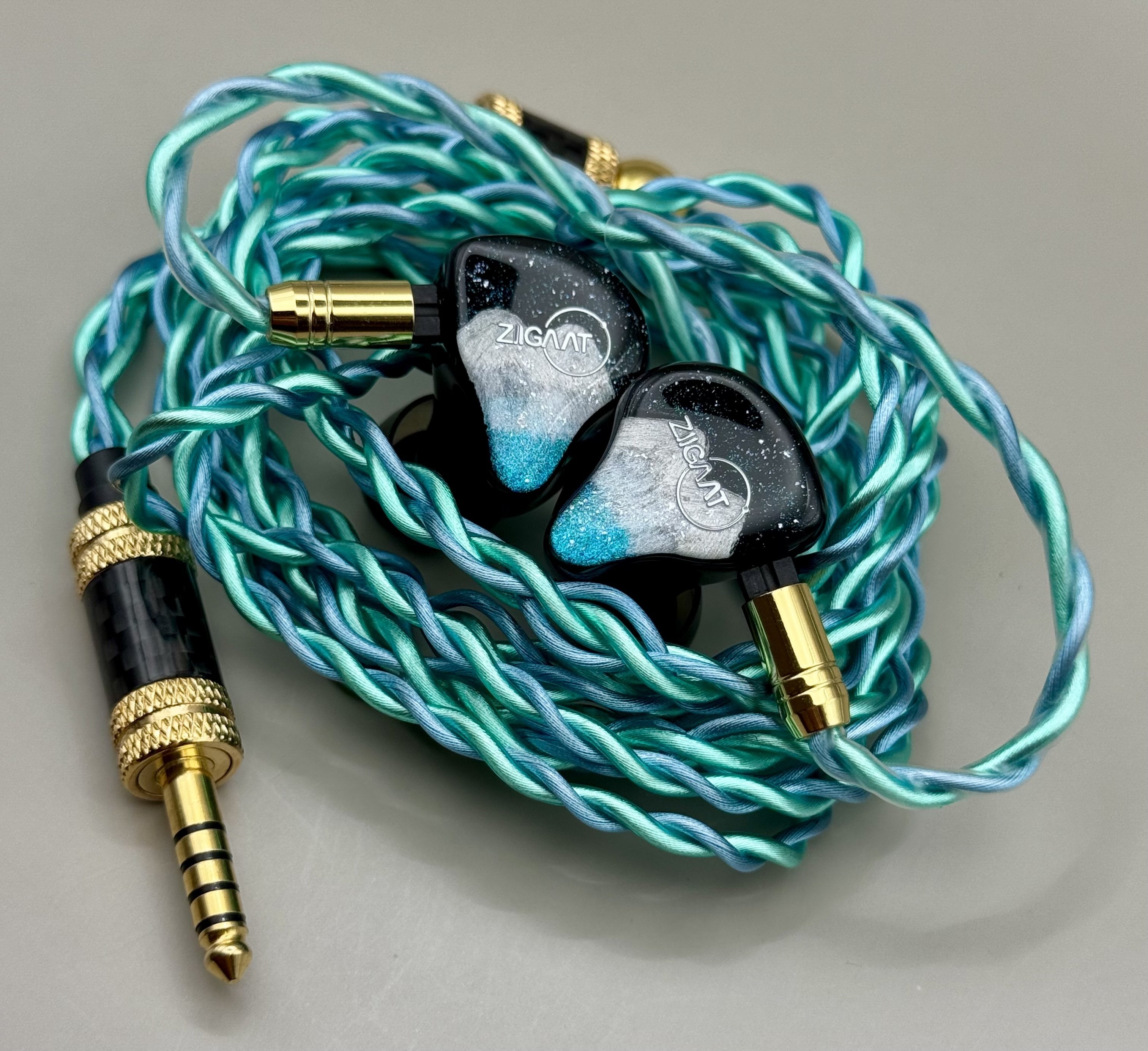 ZiiGaat Horizonのレビュー｜ラルフ・ヒンクリー