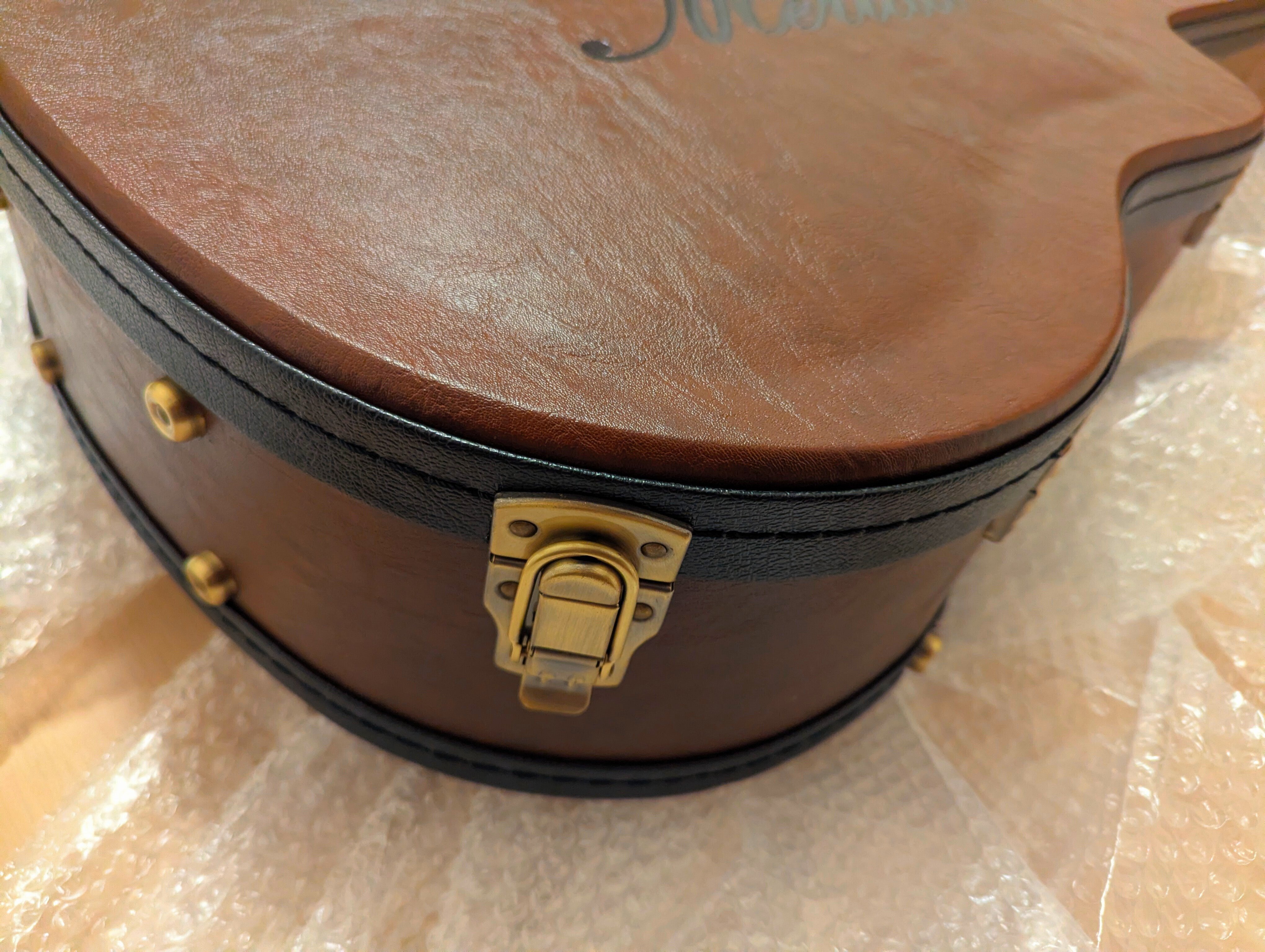 メリダギター SCAR用ハードケースを購入＆レビュー！ ワインレッドの