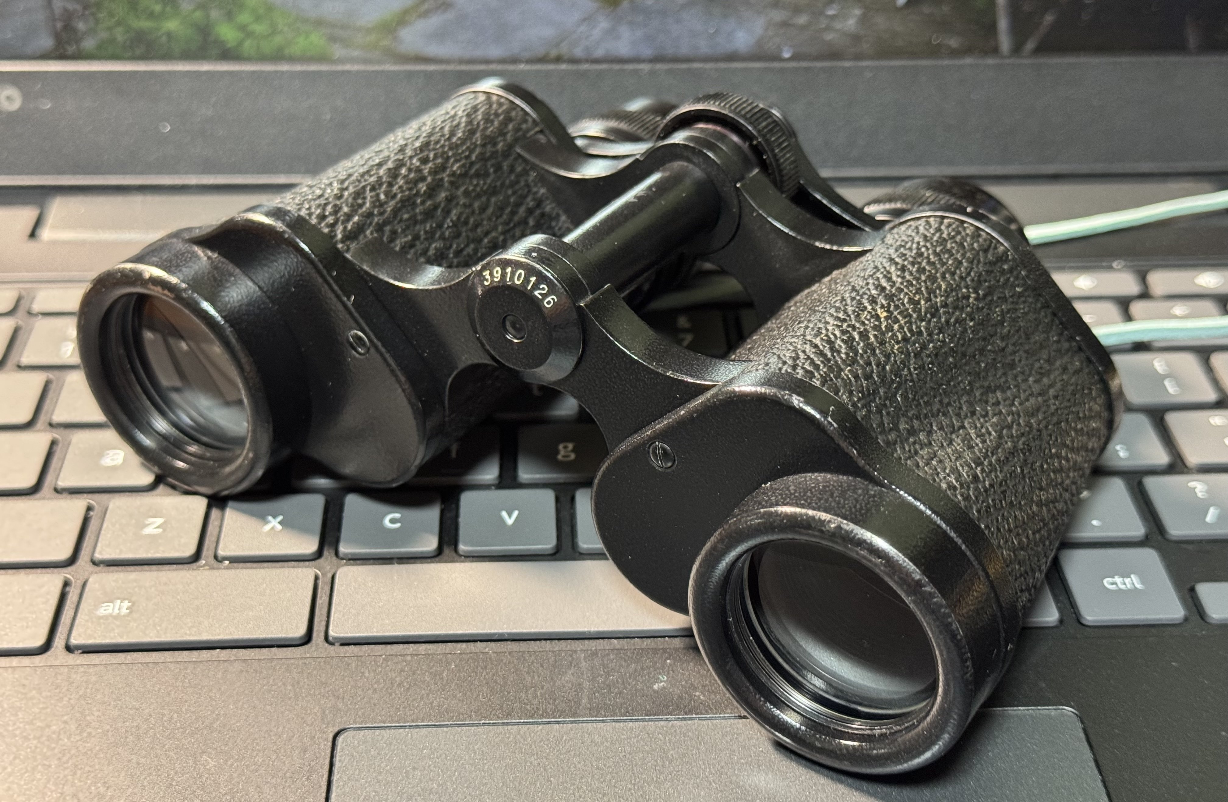 ポロプリズム式双眼鏡｜まんぼう