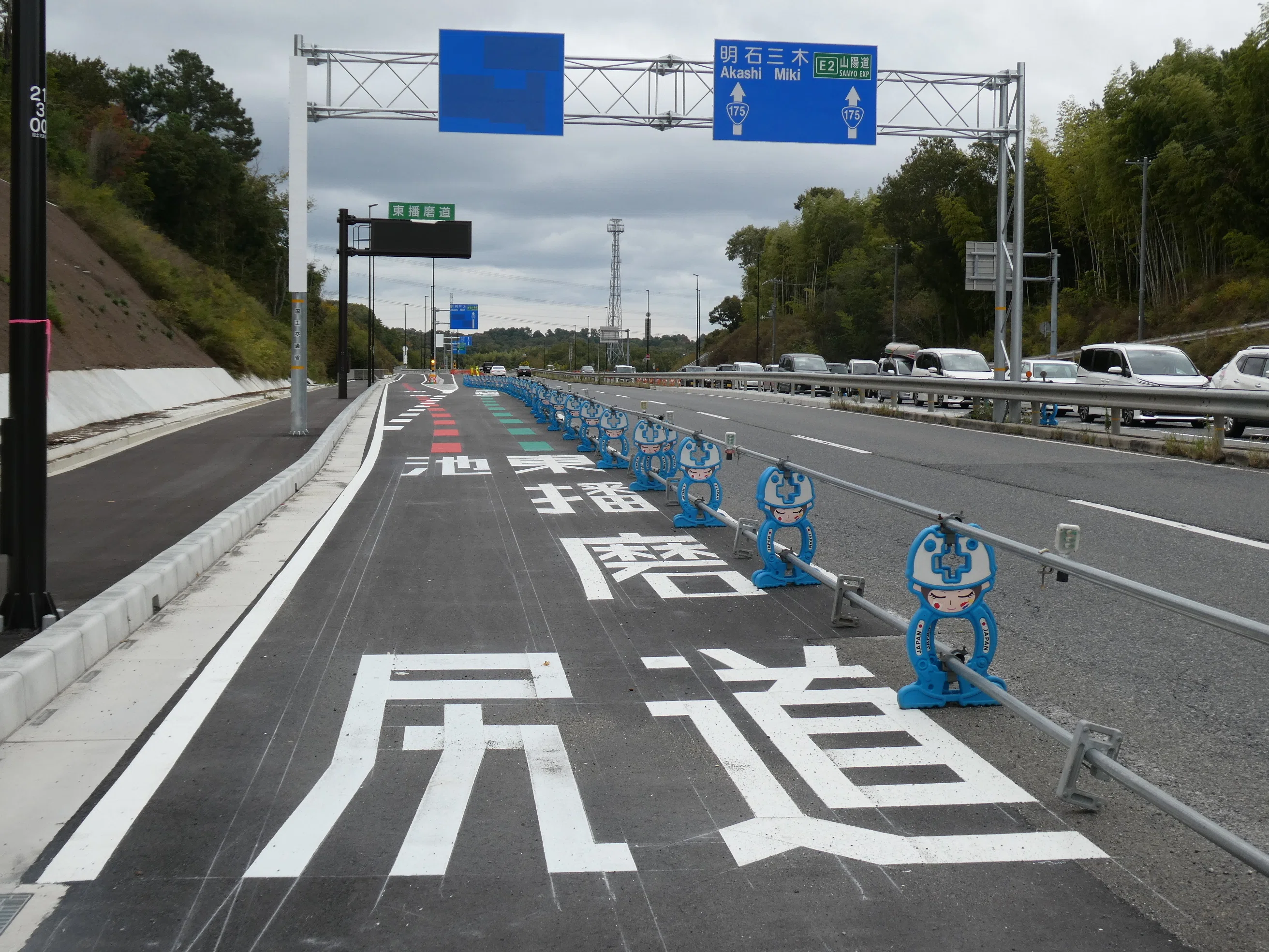 東播磨道】未開通区間の2025/10/19時点の様子（前）｜全国交通ニュース