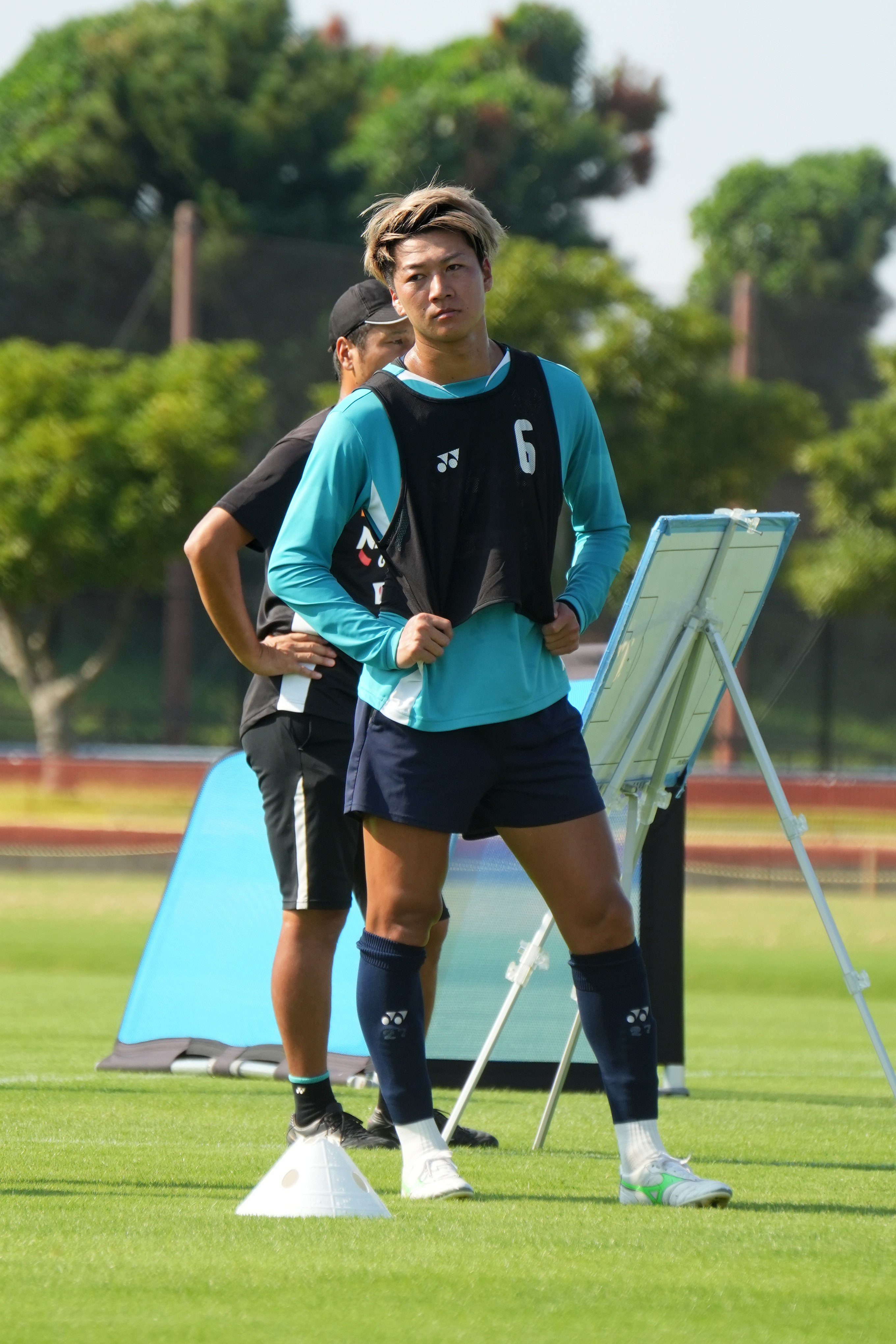 アビスパ福岡　ウィンドブレーカー　練習着 アビスパ福岡 ウィンドブレーカー 練習着 アビスパ福岡 ウィンド