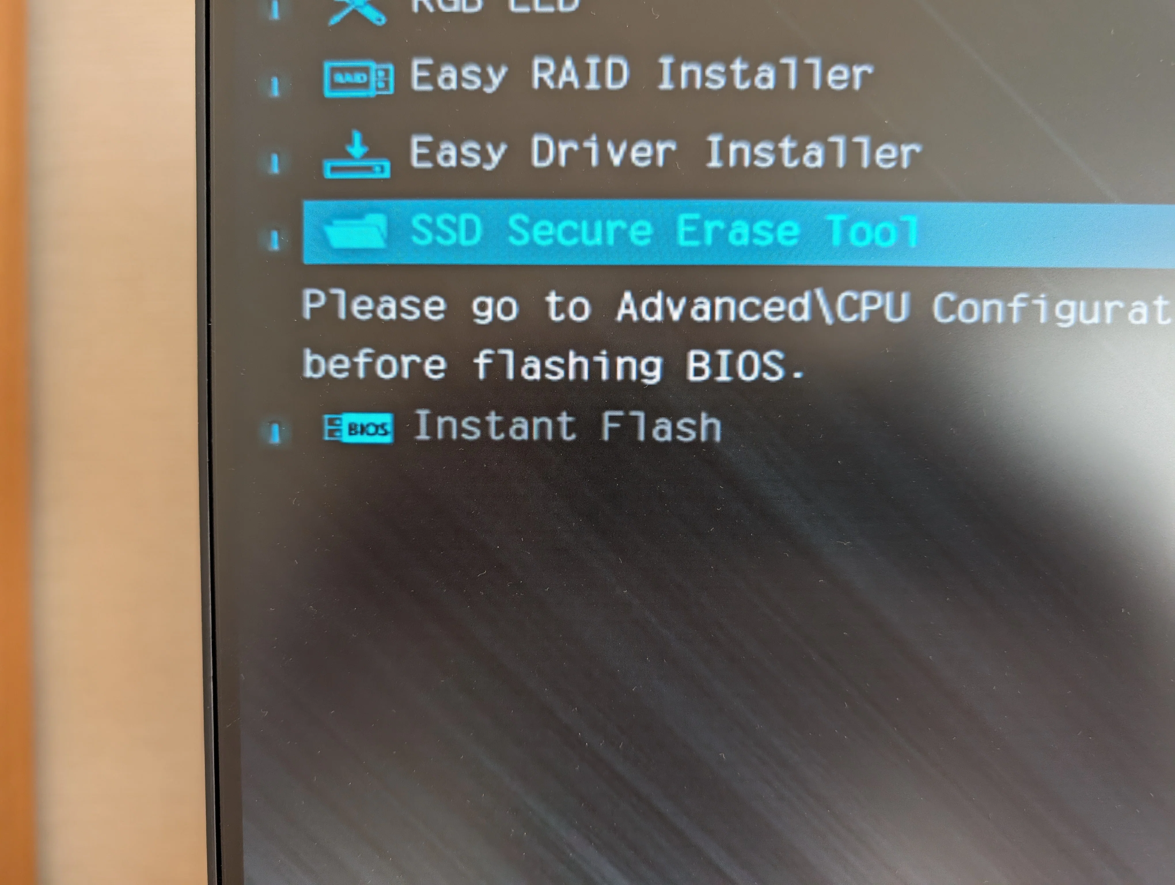 B450 Pro4のBIOS更新でハマってしまったお話【ちょい古(ふる)なPCの