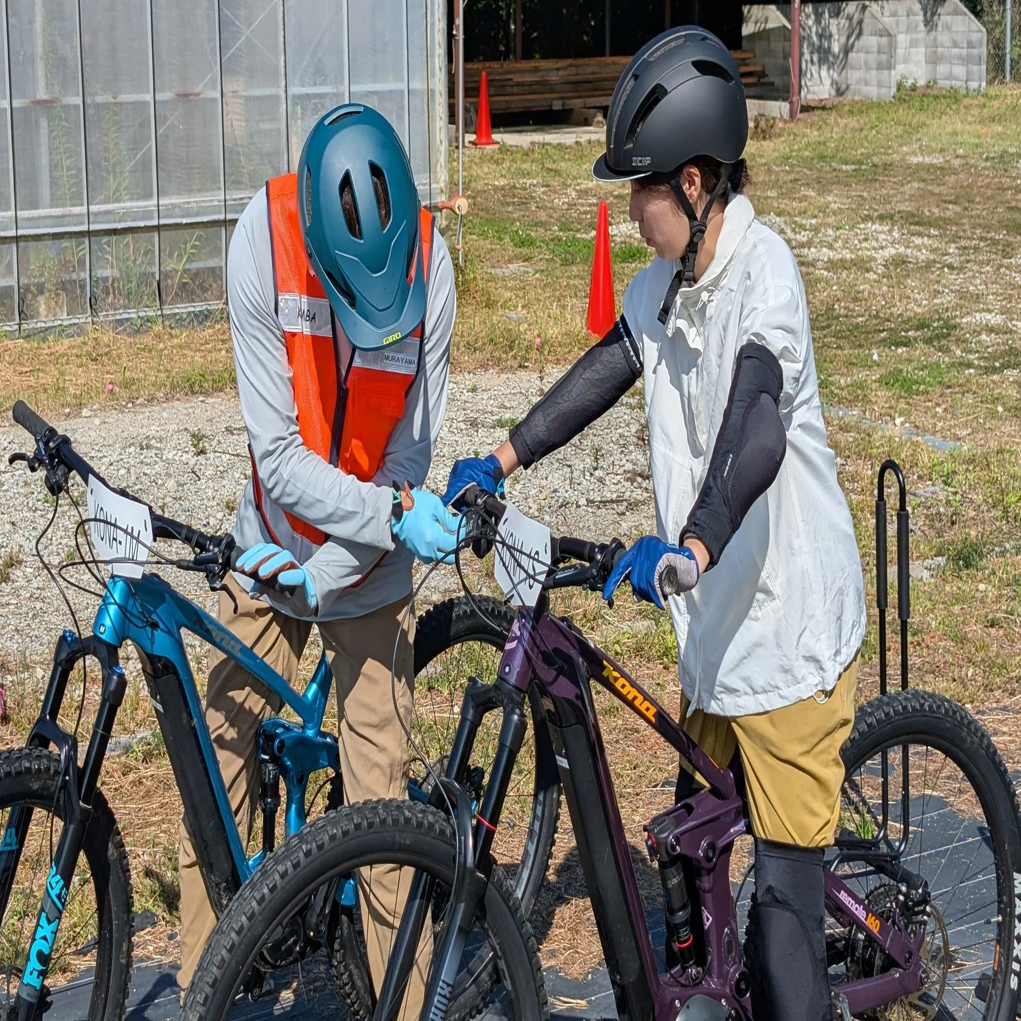 六甲山の雑木林を再生した新レジャー マウンテンバイクに初心者が奮闘 