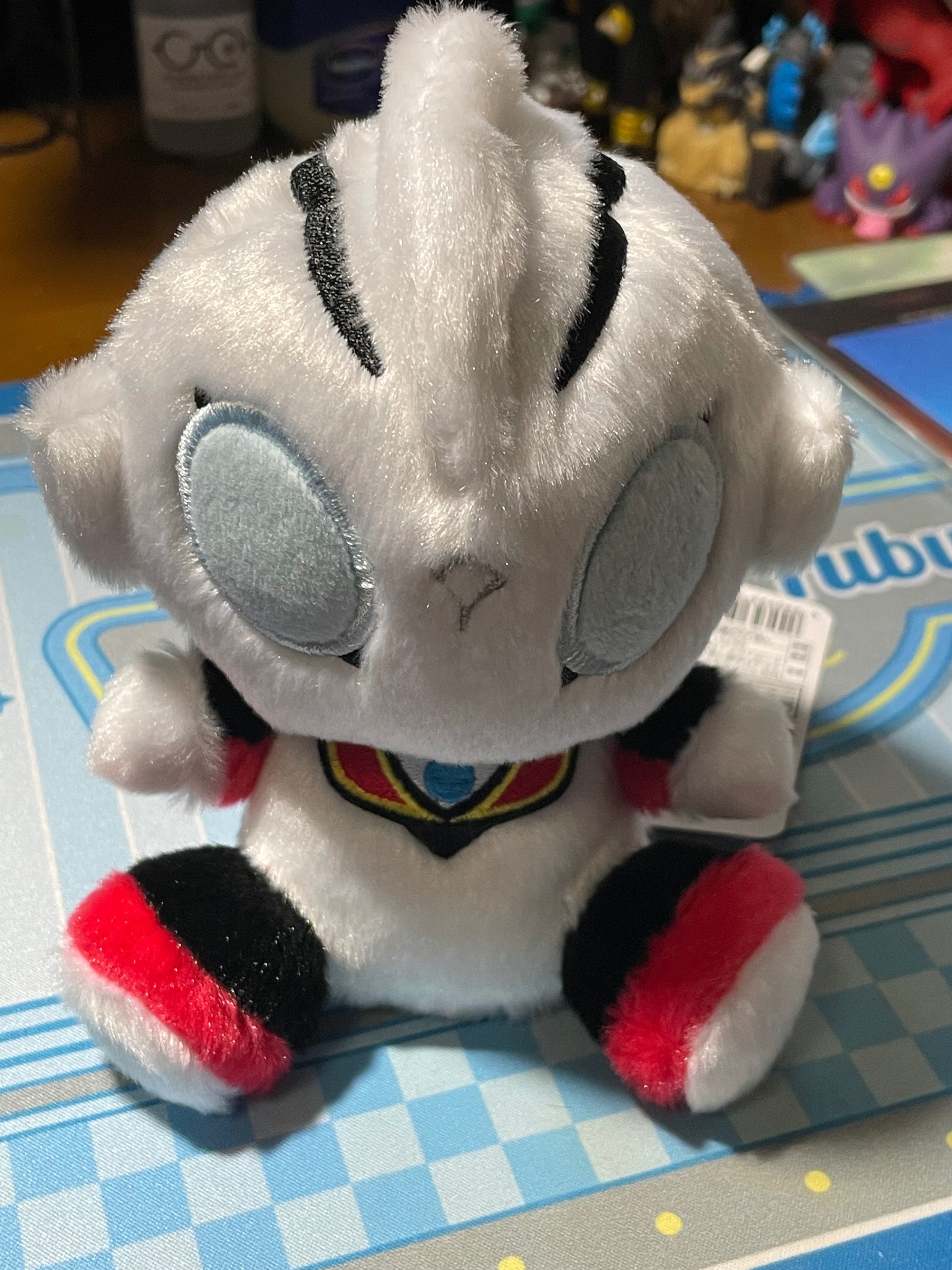 M78ウルトラマンふわふわお座りぬいぐるみ「イーヴィルティガ