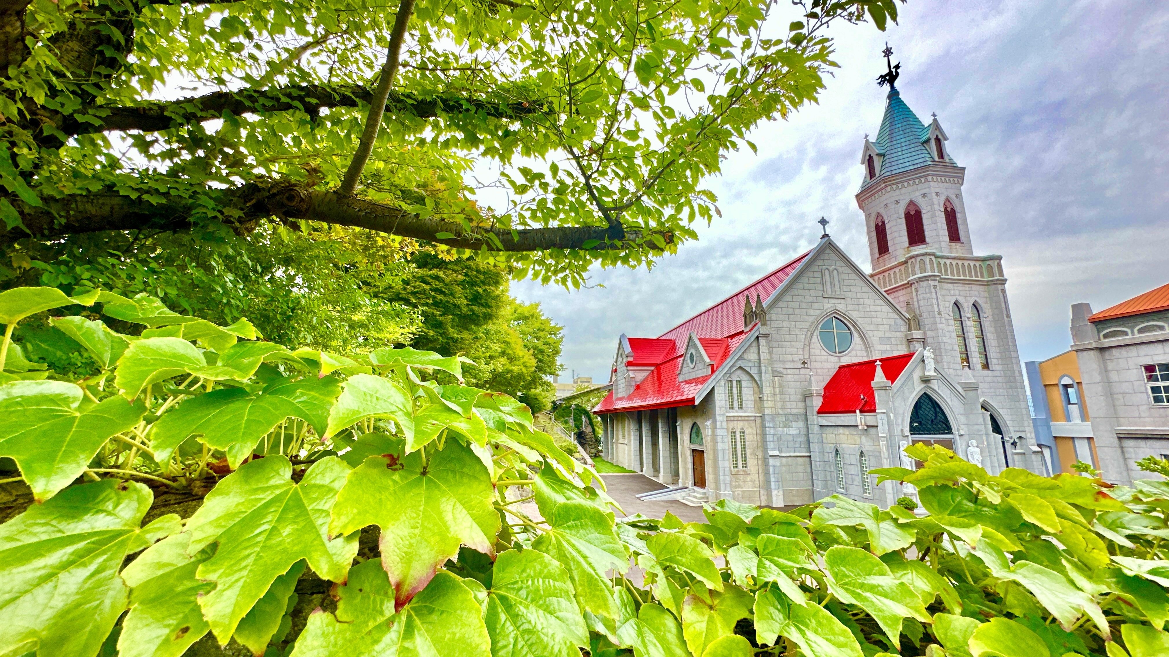 北海道時間.jp】第28回：時間をほどく坂道 ― 函館・祈りの空間へ
