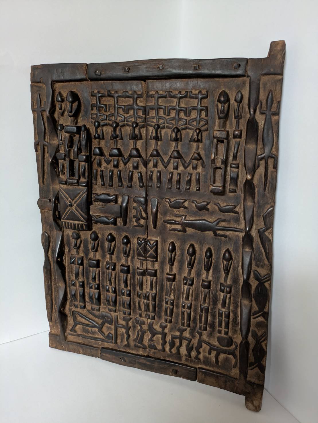 崖の民」ドゴン族の美と祈り──WOUETが惹かれる理由｜WOUET