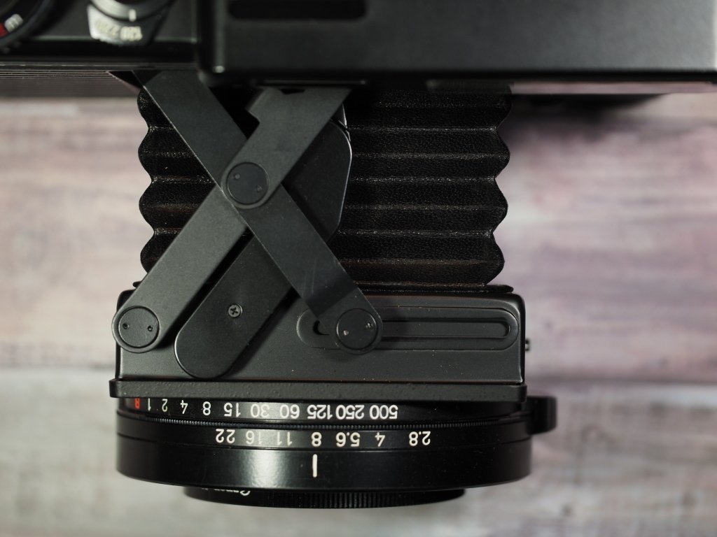 Plaubel Makina 67 （ファインダー曇りあり） Plaubel Makina 67 （ファインダー曇りあり） - メルカリ