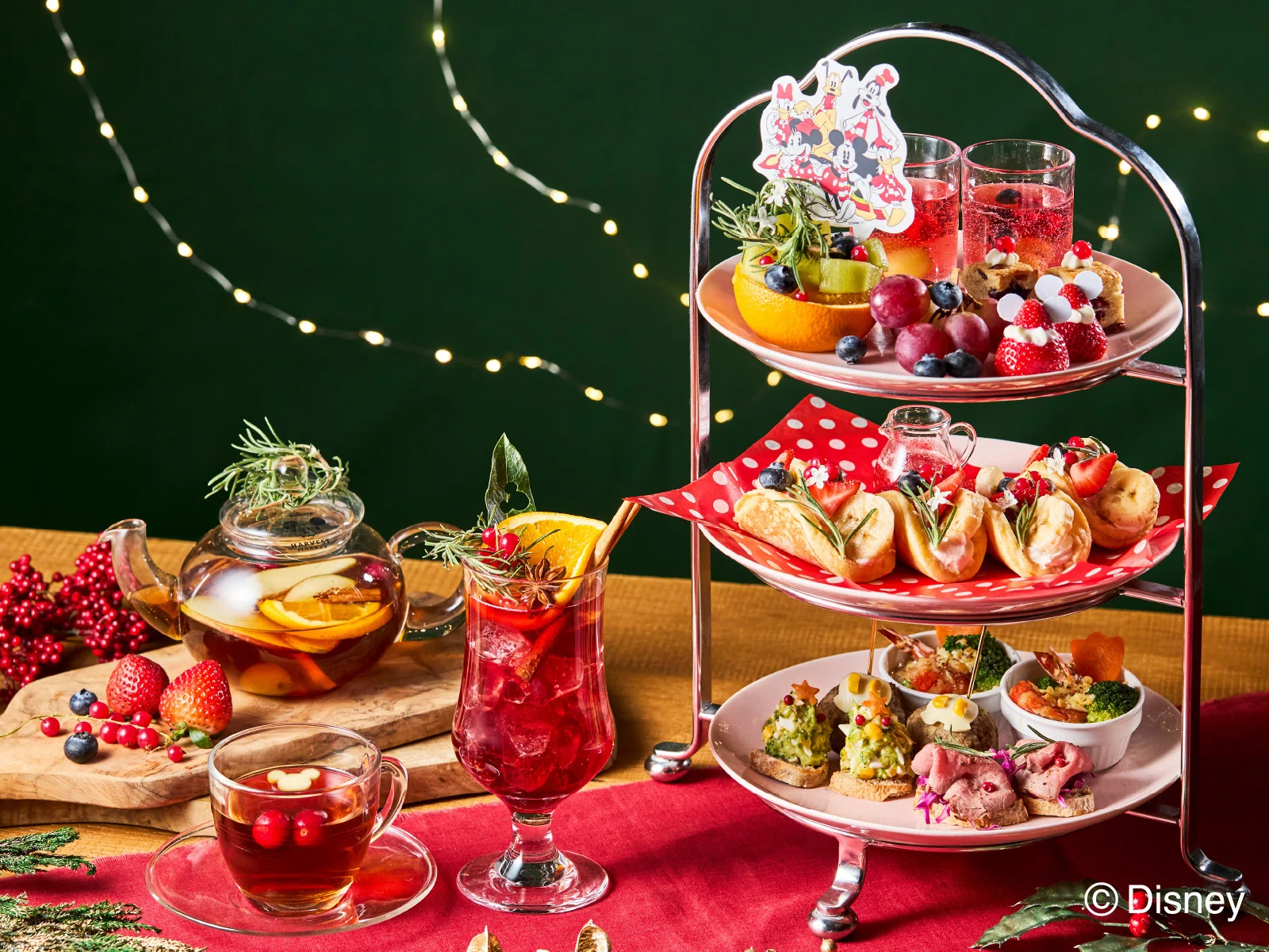 ディズニーの世界観で楽しむクリスマス】「Disney HARVEST MARKET」で