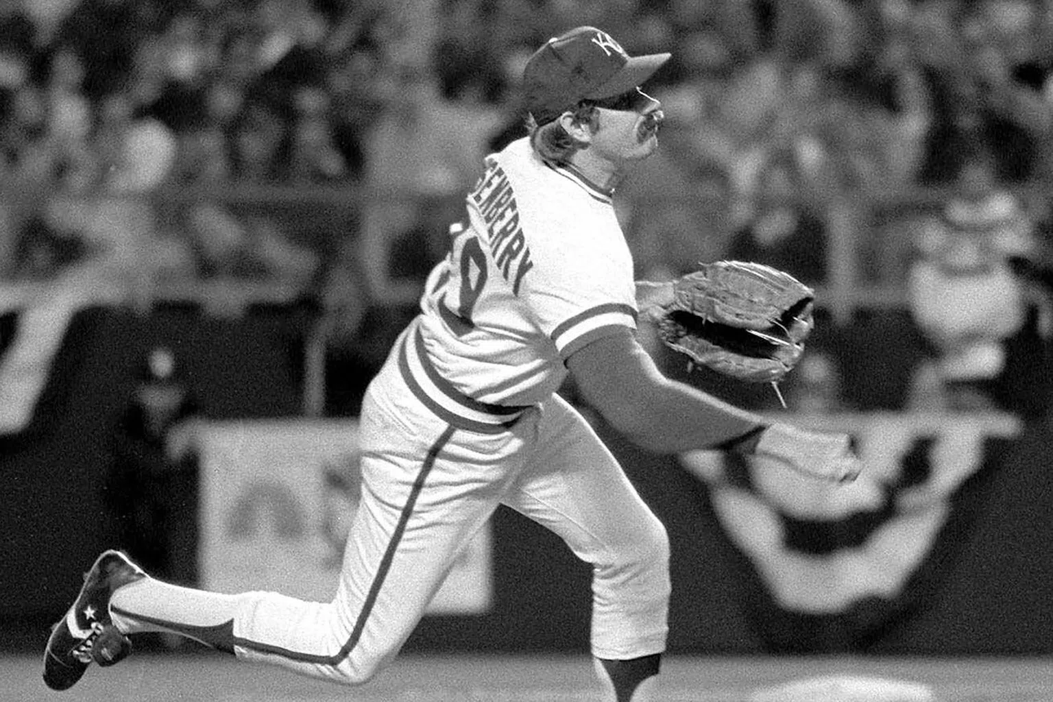 MLB】裁判所を巻き込んだ“前代未聞”の本塁打『パインタール事件』の