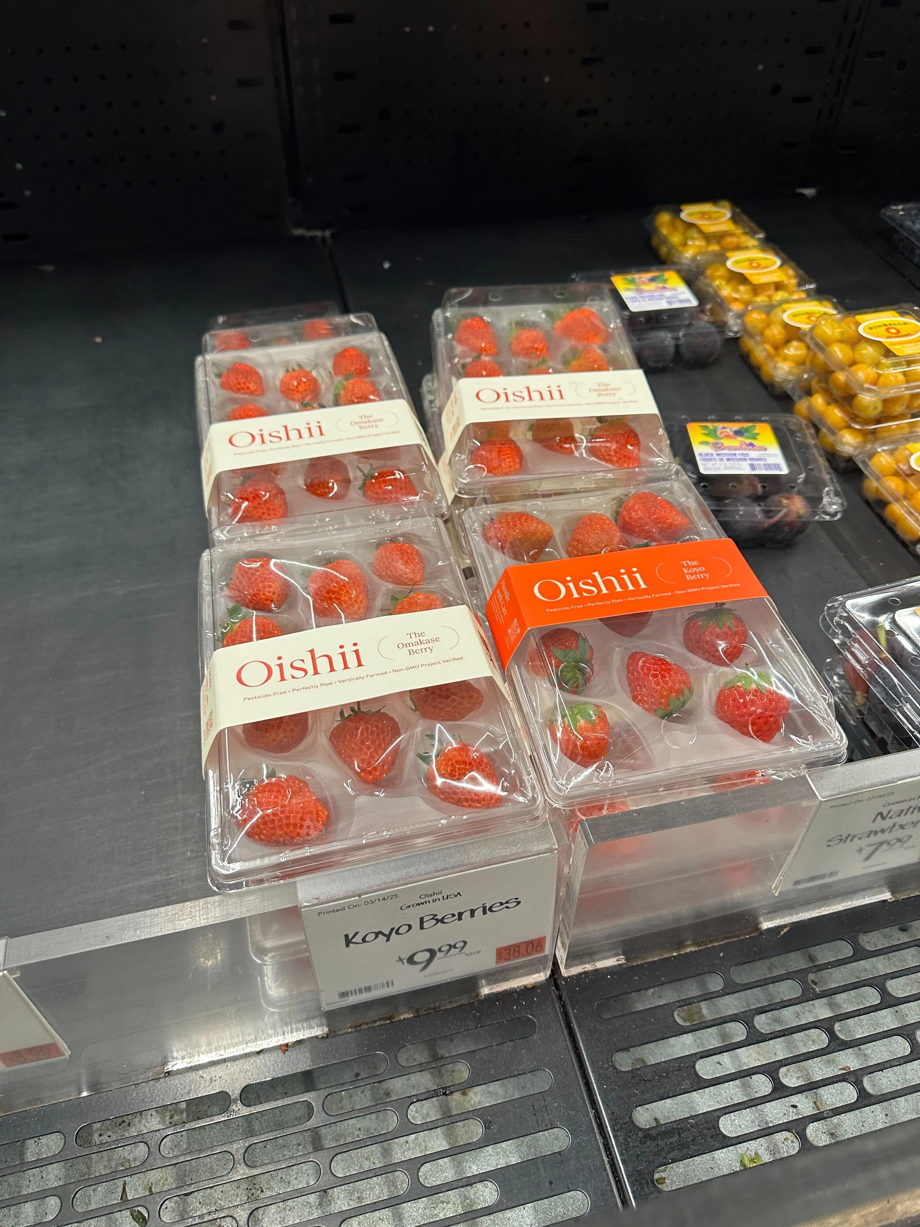 なぜアメリカで50ドルのイチゴが飛ぶように売れたのか？「Oishii Farm