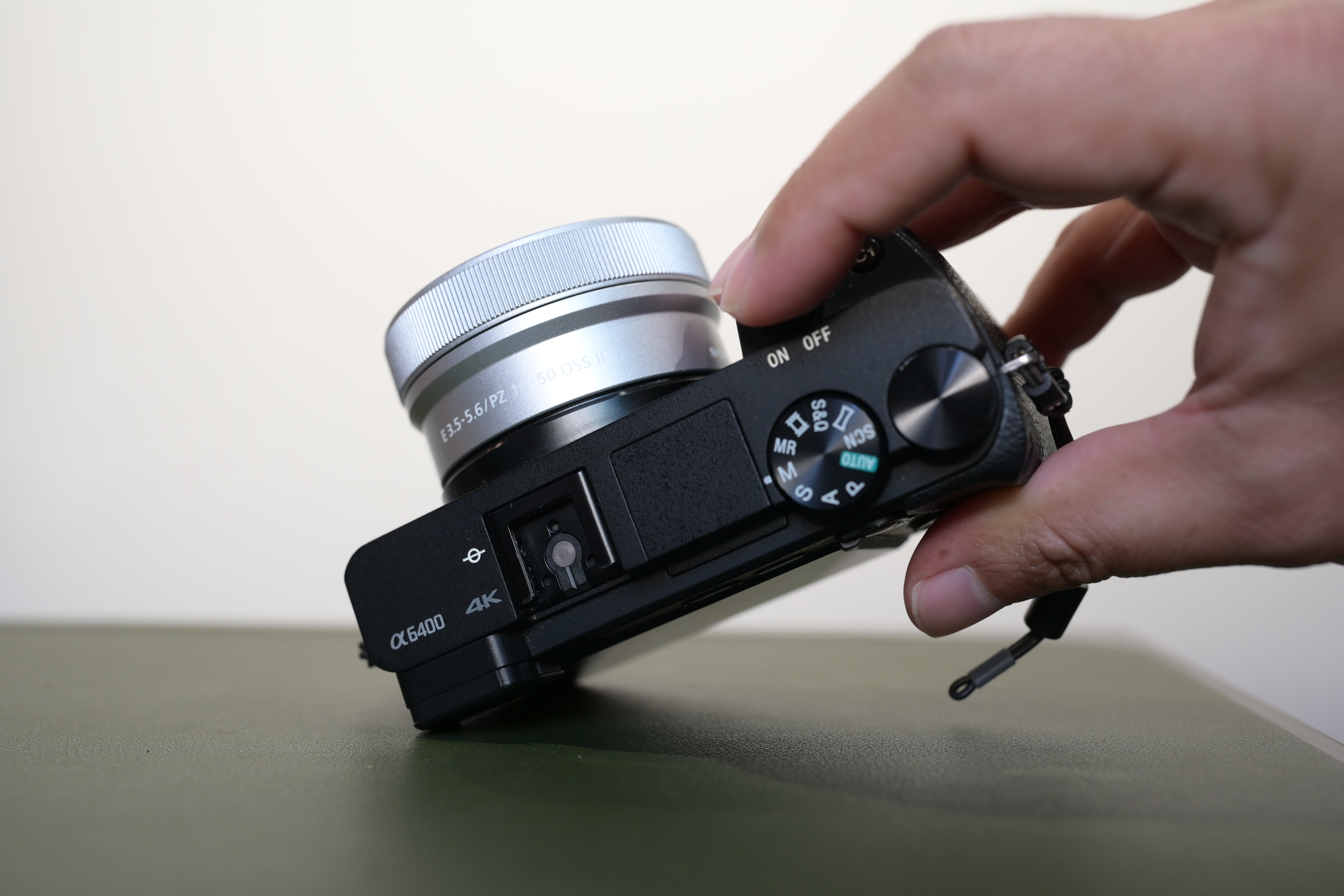 2025年でもおすすめ】SONY α6400がカメラ初心者に“ちょうどいい”理由｜KOU