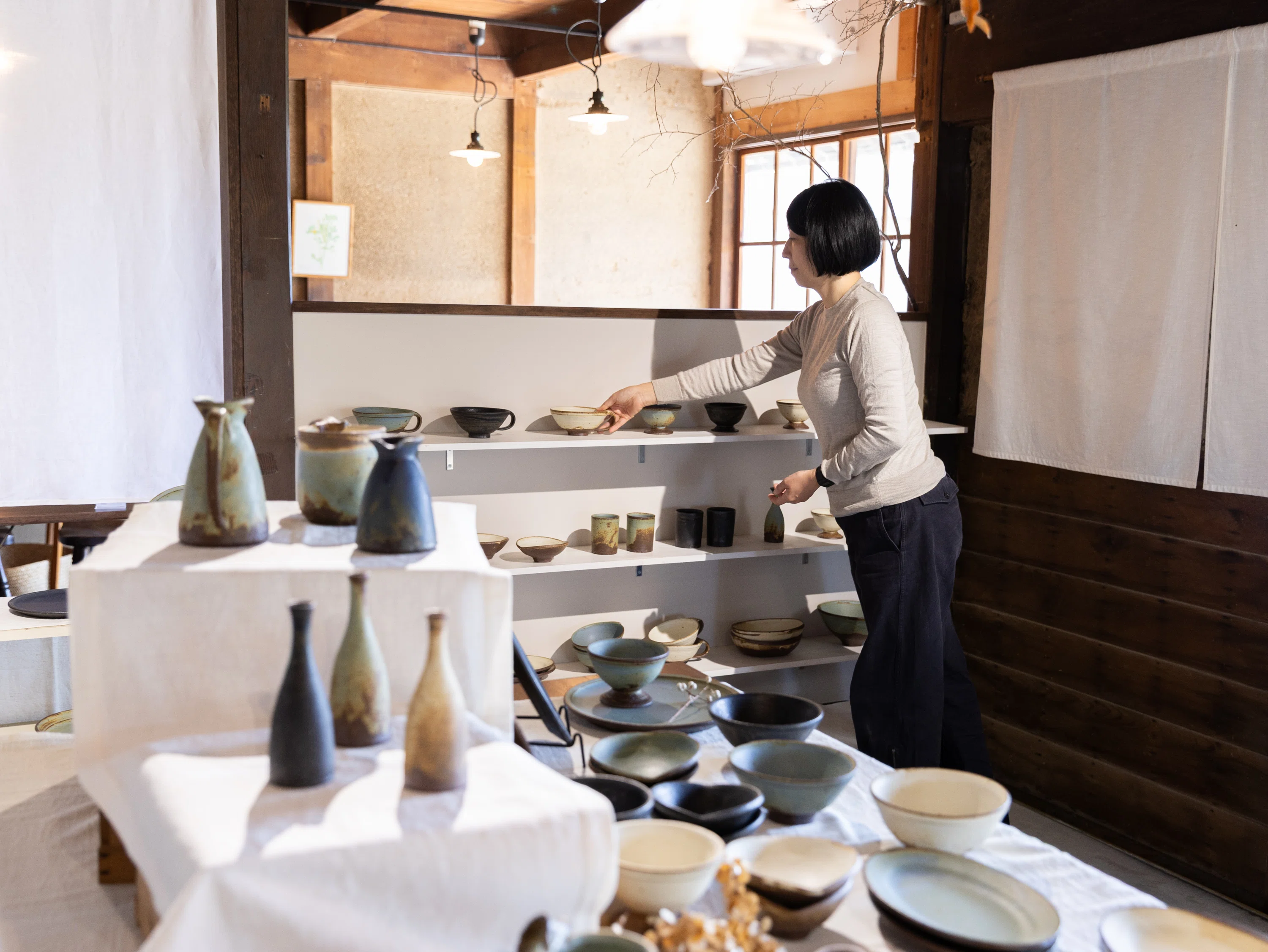 うつわに吹く風 ― 山本直毅さんの個展がはじまります｜ころは -うつわ