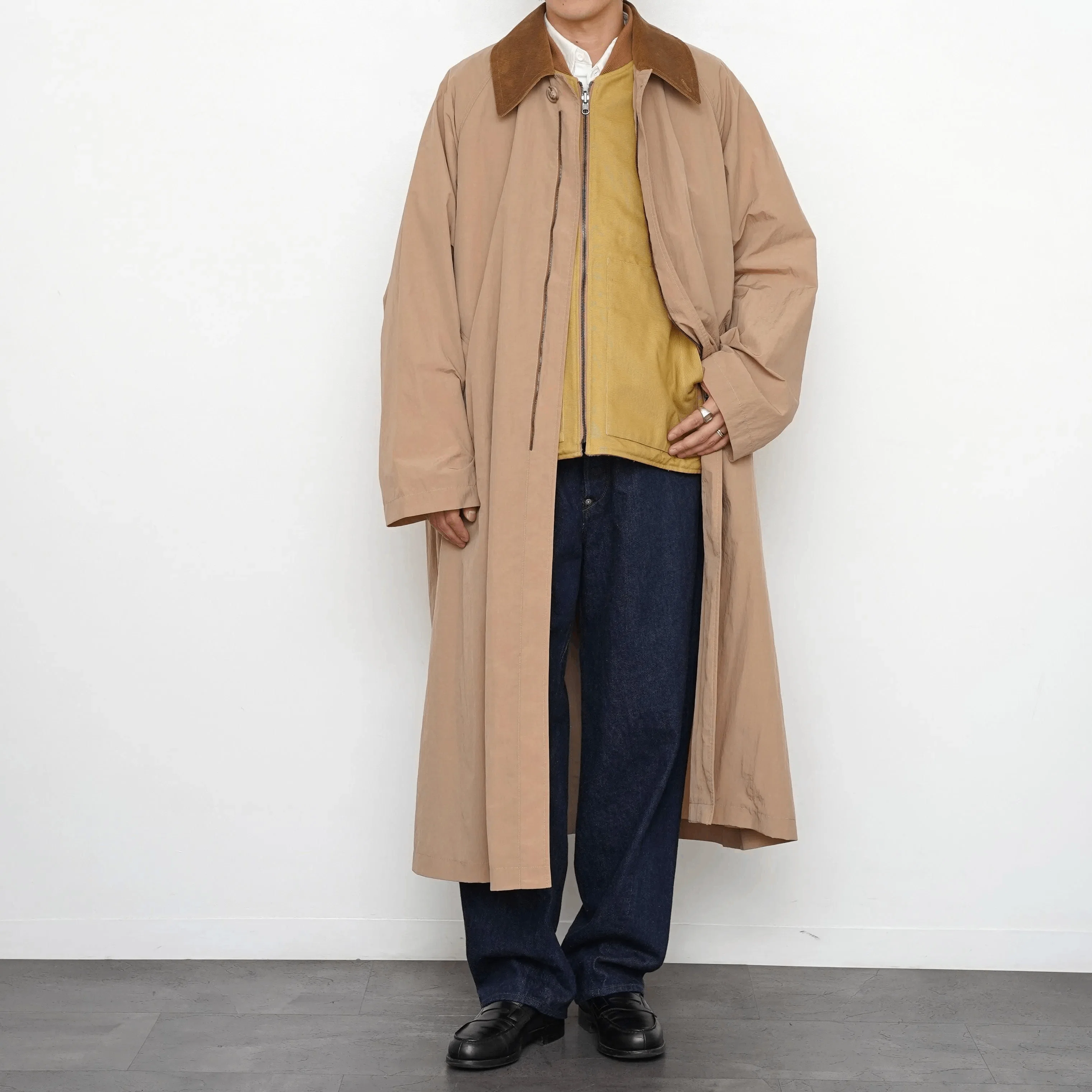 秋口から冬本番まで頼れる一着。CURRENTAGEのBALMACAAN COAT。｜THIRTY 