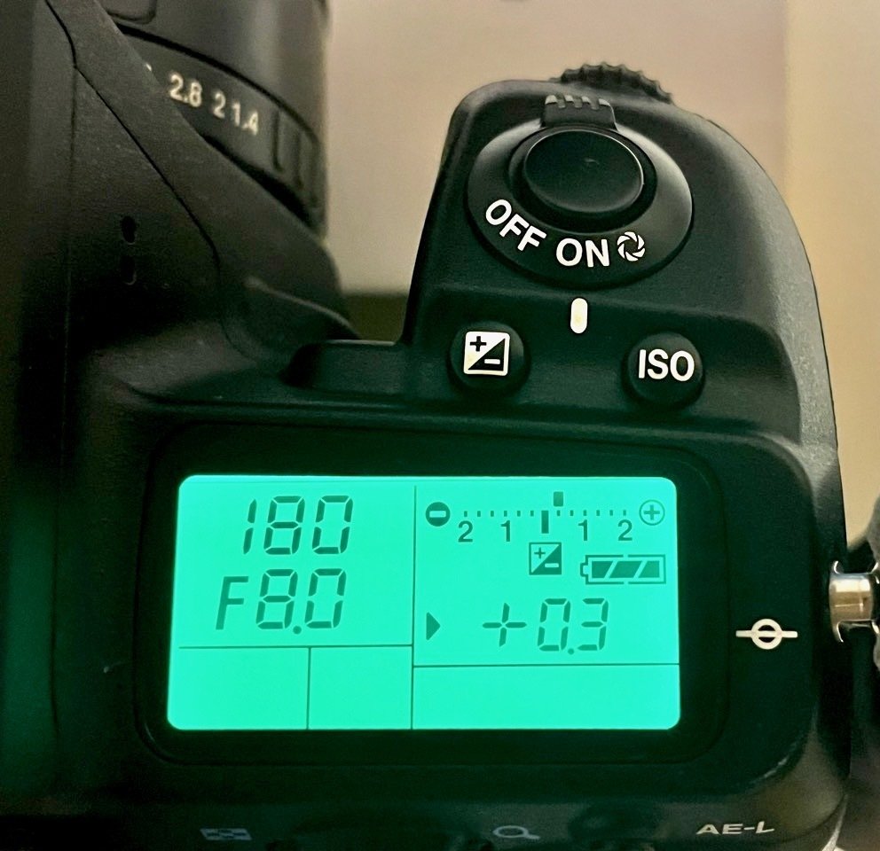 🏡いろいろメンテナンス】一眼レフカメラのスイッチの動きが悪いのを