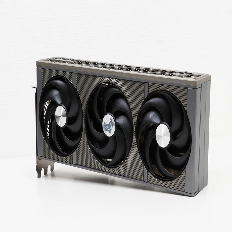 SAPPHIRE NITRO+ Radeon RX 9070 XT GAMING OC 16GB｜Lilura / りるら
